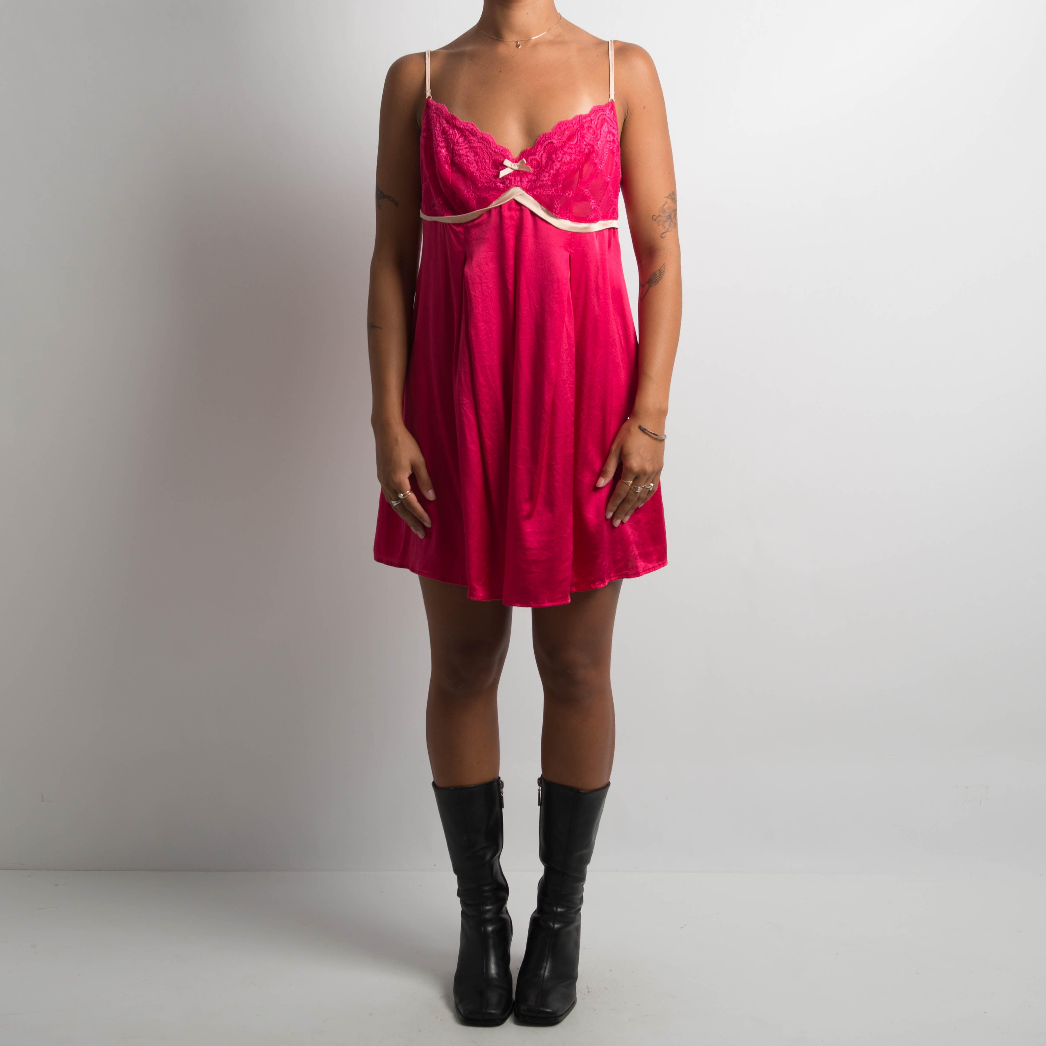 HOT PINK SILK MINI DRESS BEAN BY JESS HOT PINK SILK MINI DRESS BEAN BY JESS