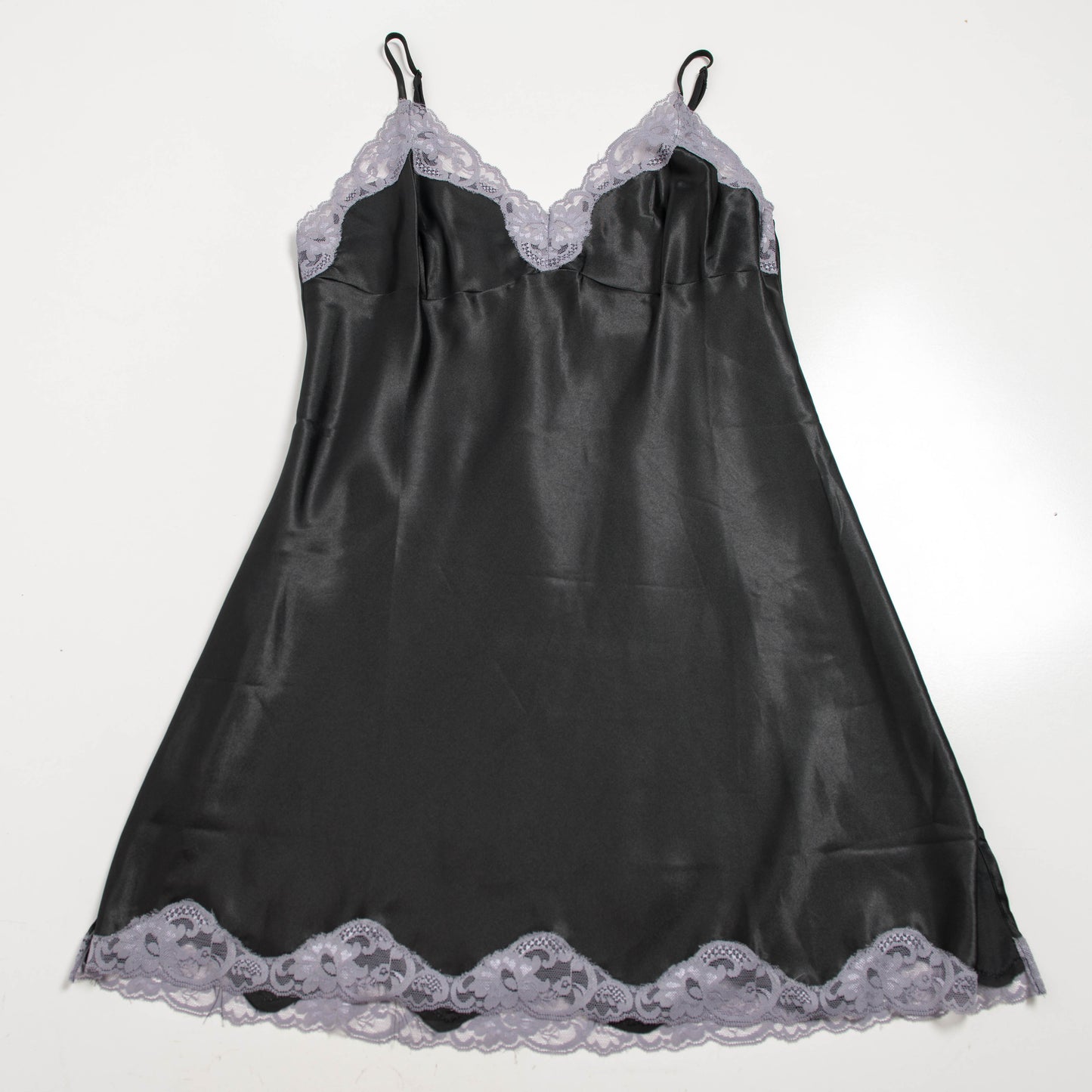 ROBE SLIPP EN SATIN NOIR