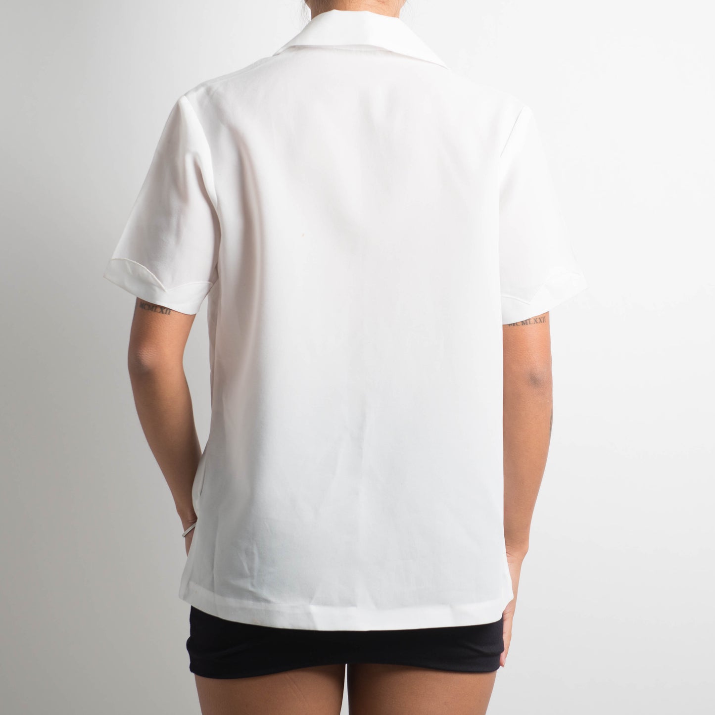 BLOUSE BLANCHE BRODÉE