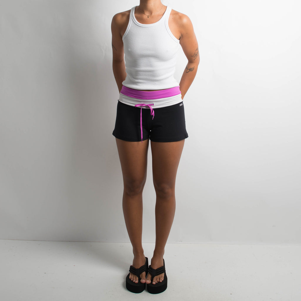 DRAWSTRING KICK SHORTS