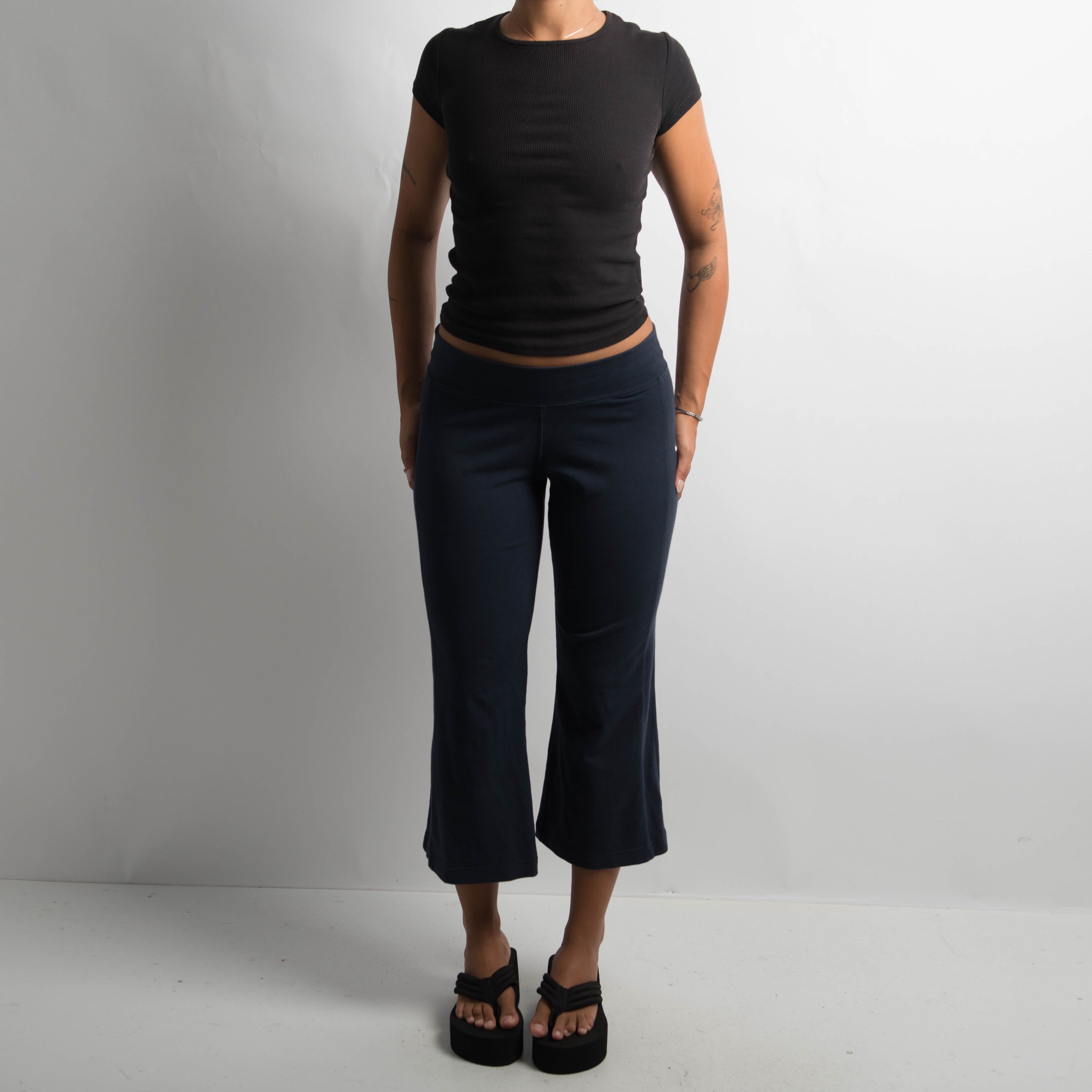 NAVY CROP KICK FLARE PANTS