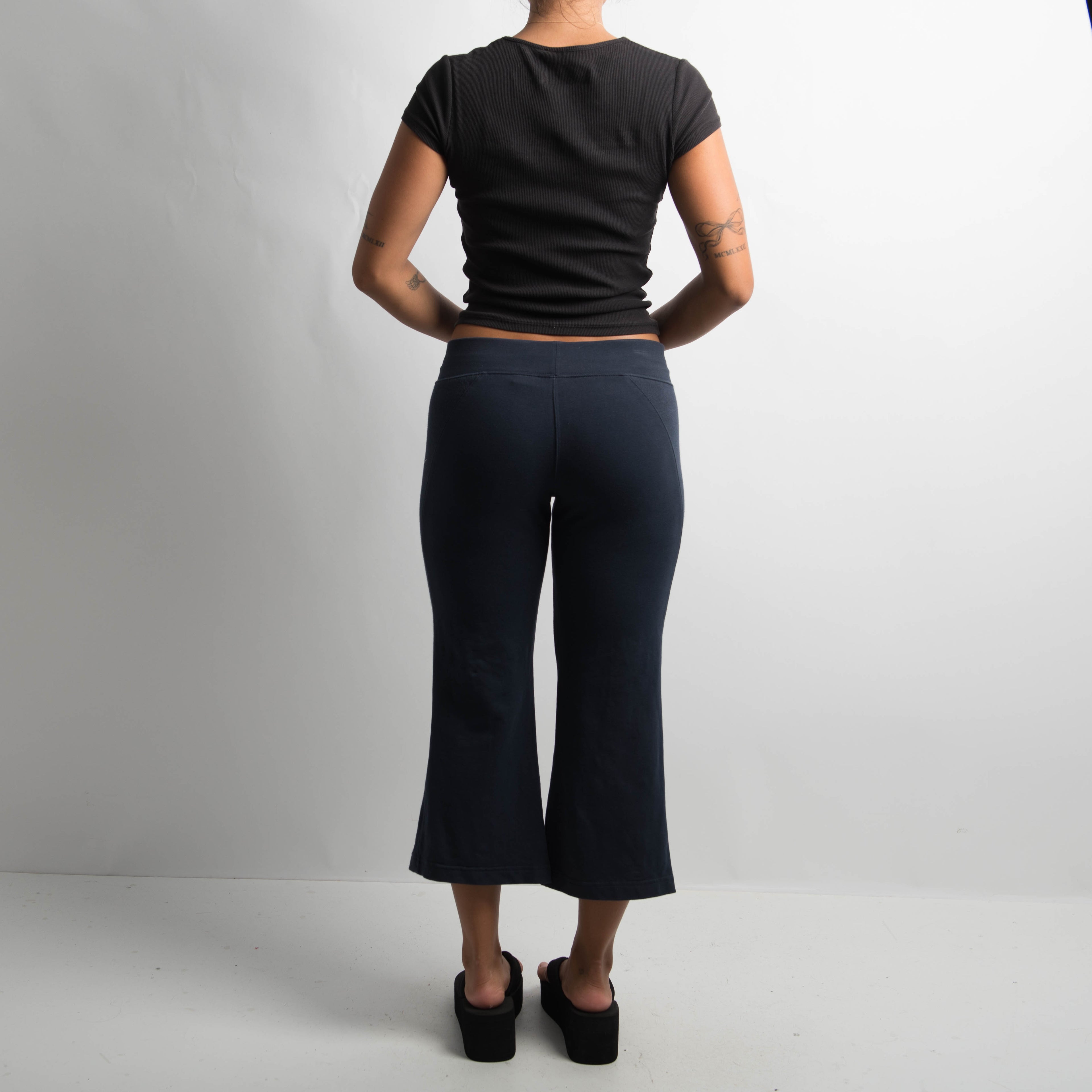 NAVY CROP KICK FLARE PANTS