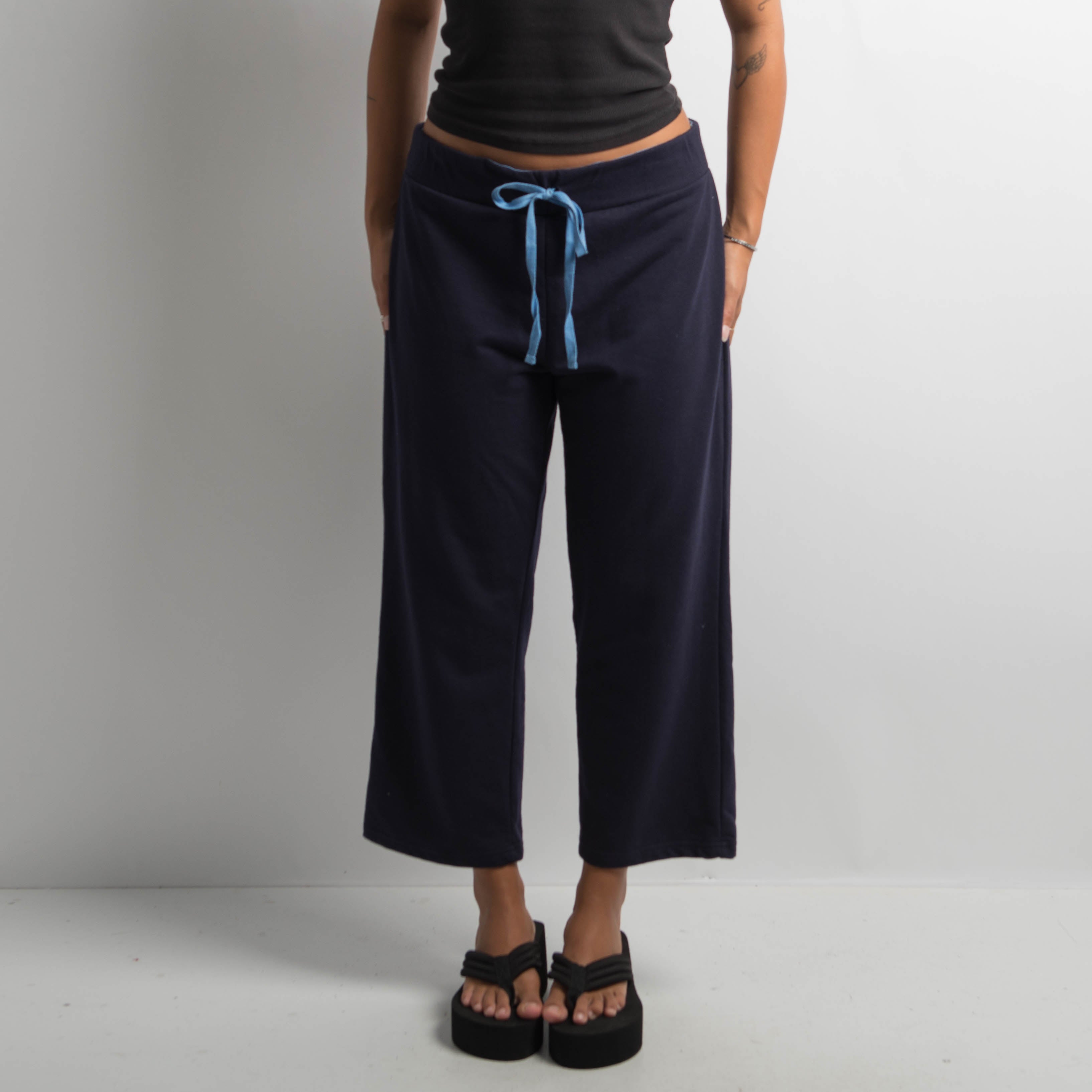 NAVY DRAWSTRING SWEATPANTS