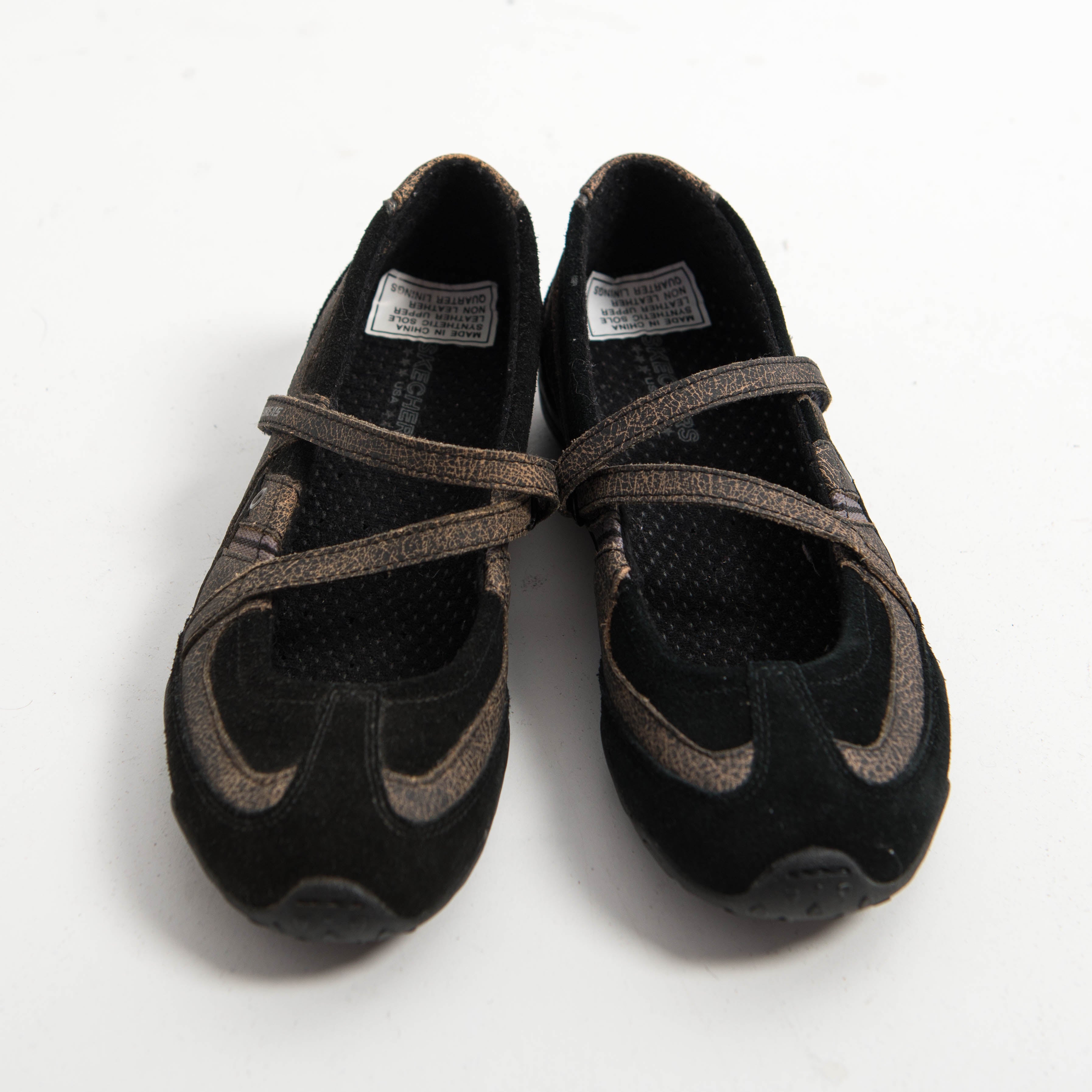 TEXTURED LEATHER MARY JANE FLATS