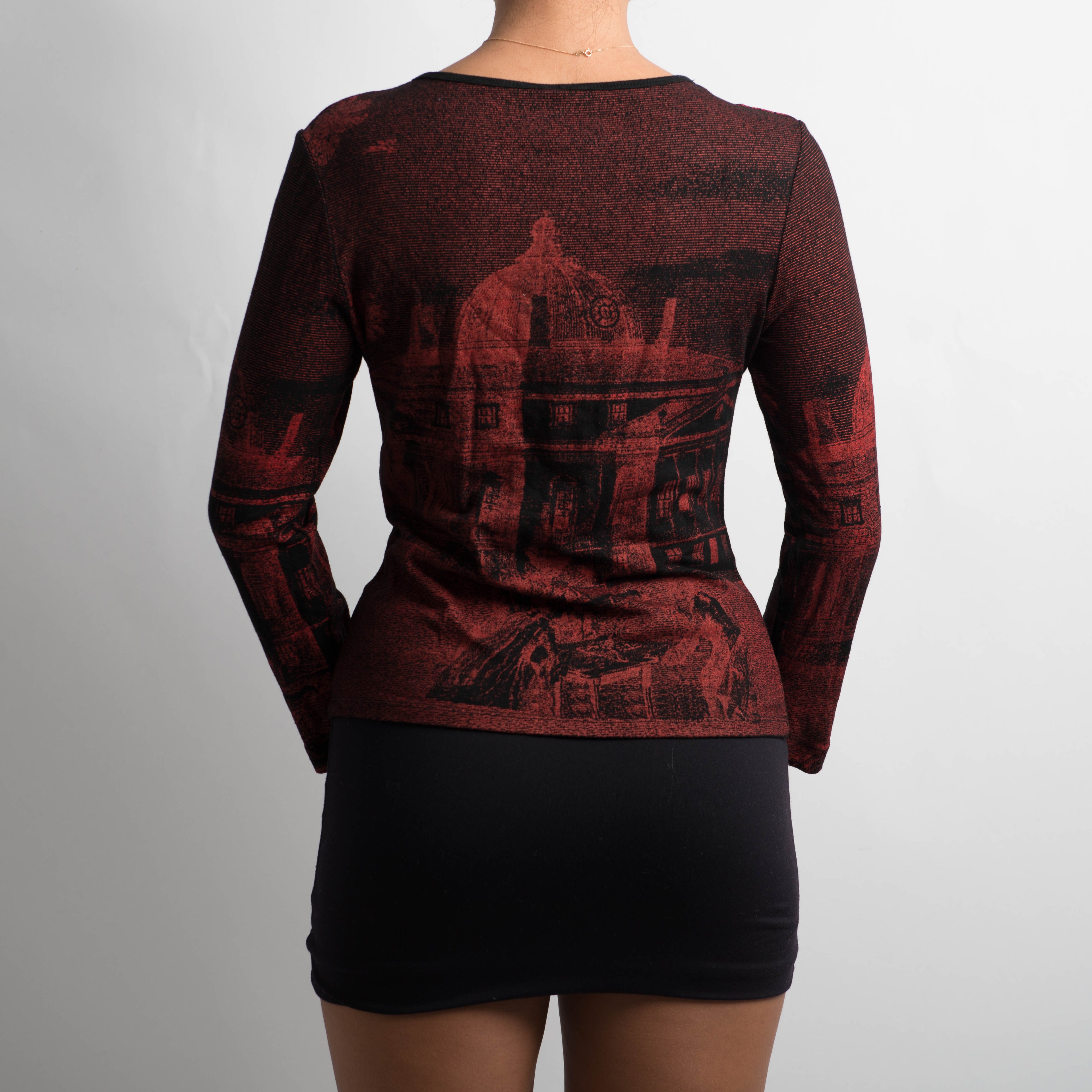 RED GRAPHIC LONG SLEEVE TOP