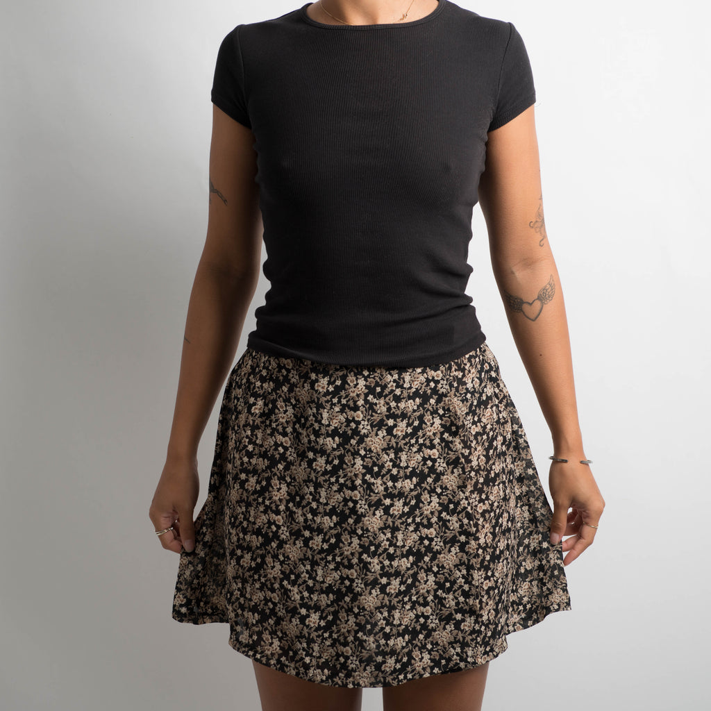 FLORAL MINI WRAP SKIRT