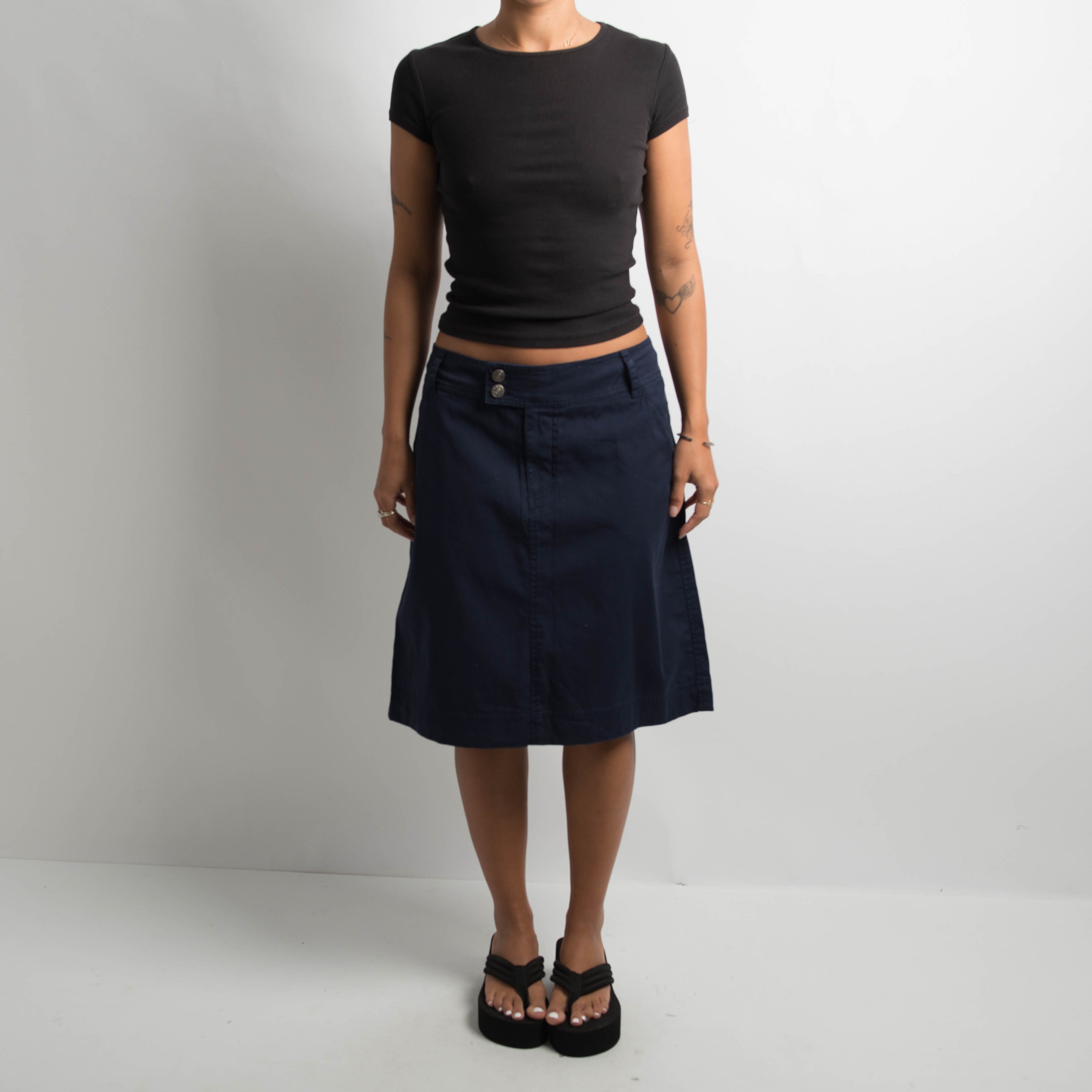 NAVY MIDI SKIRT