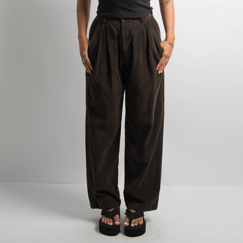 DARK BROWN CORDUROY JEANS