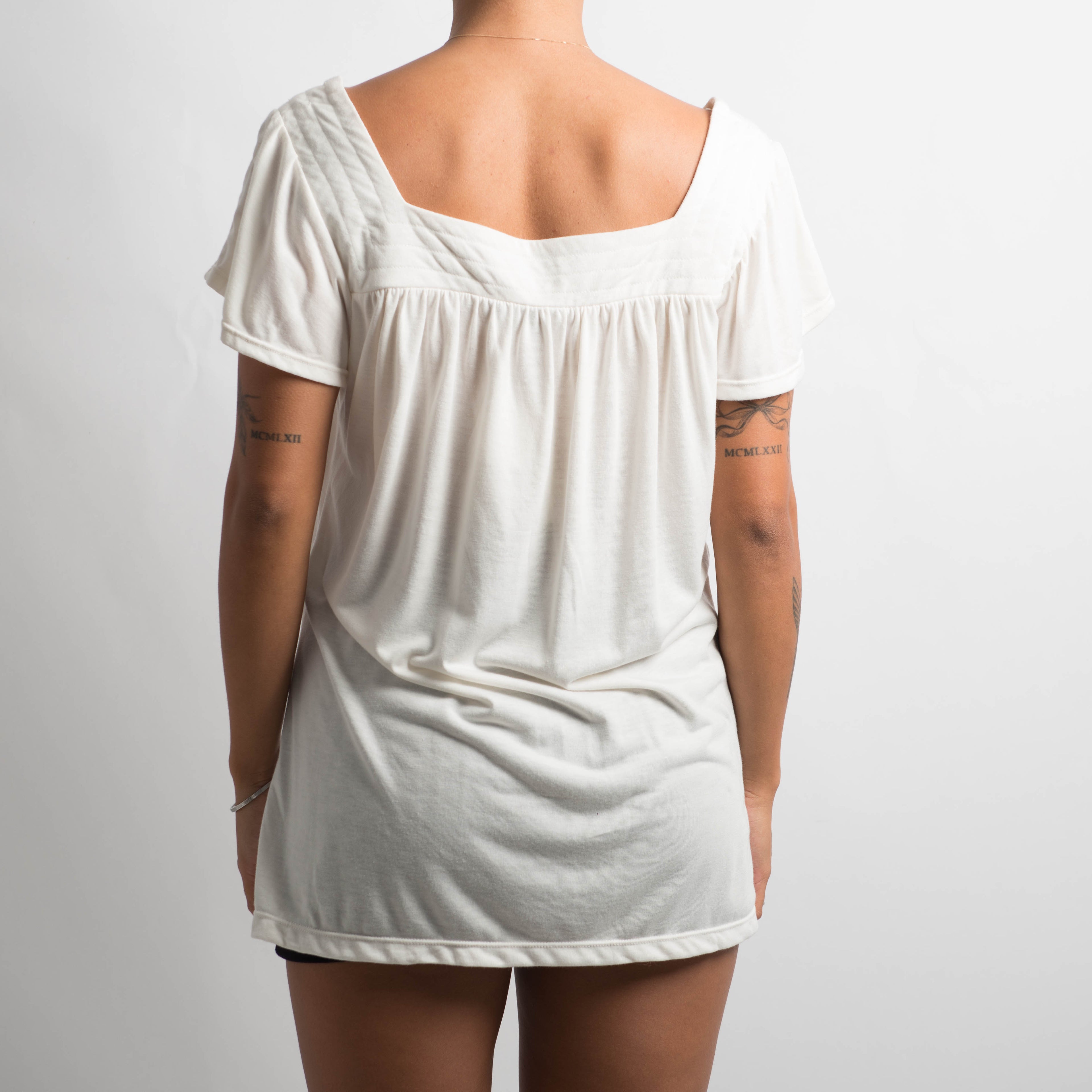 WHITE LOOSE FIT BABYDOLL TOP