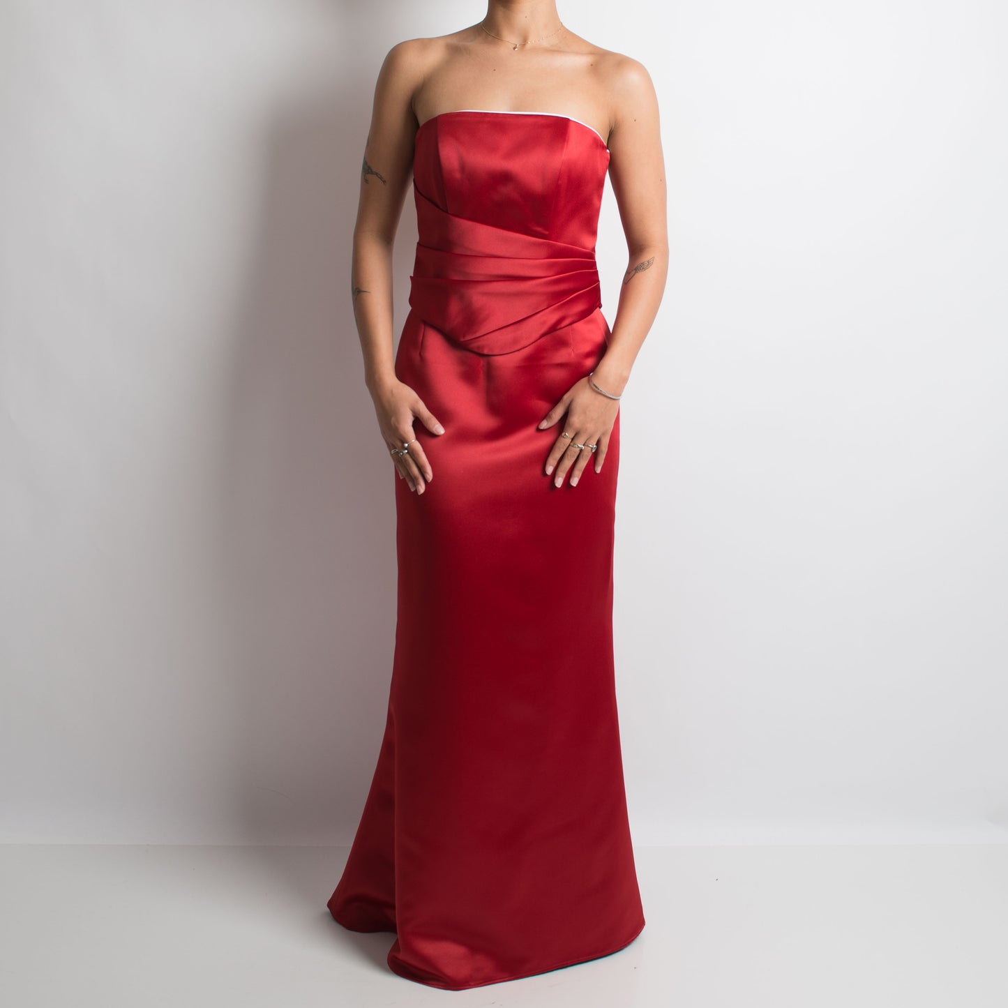 RED 2 PIECE GOWN