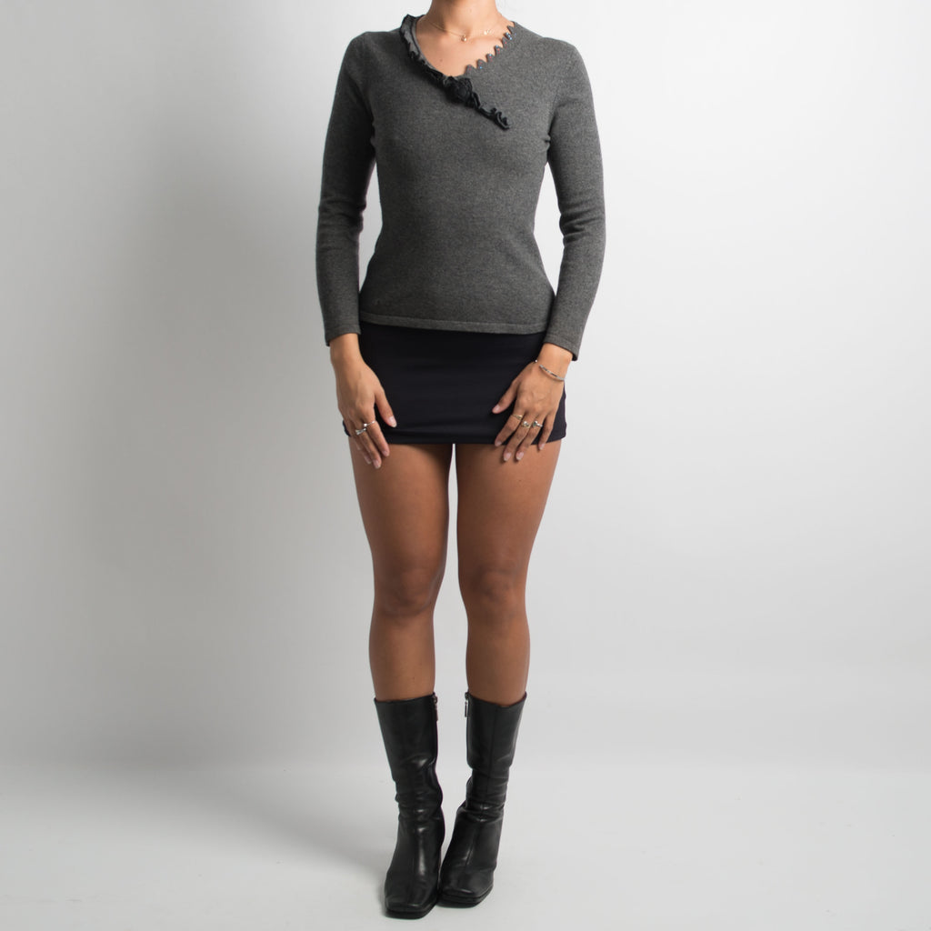 GREY KNIT LONG SLEEVE