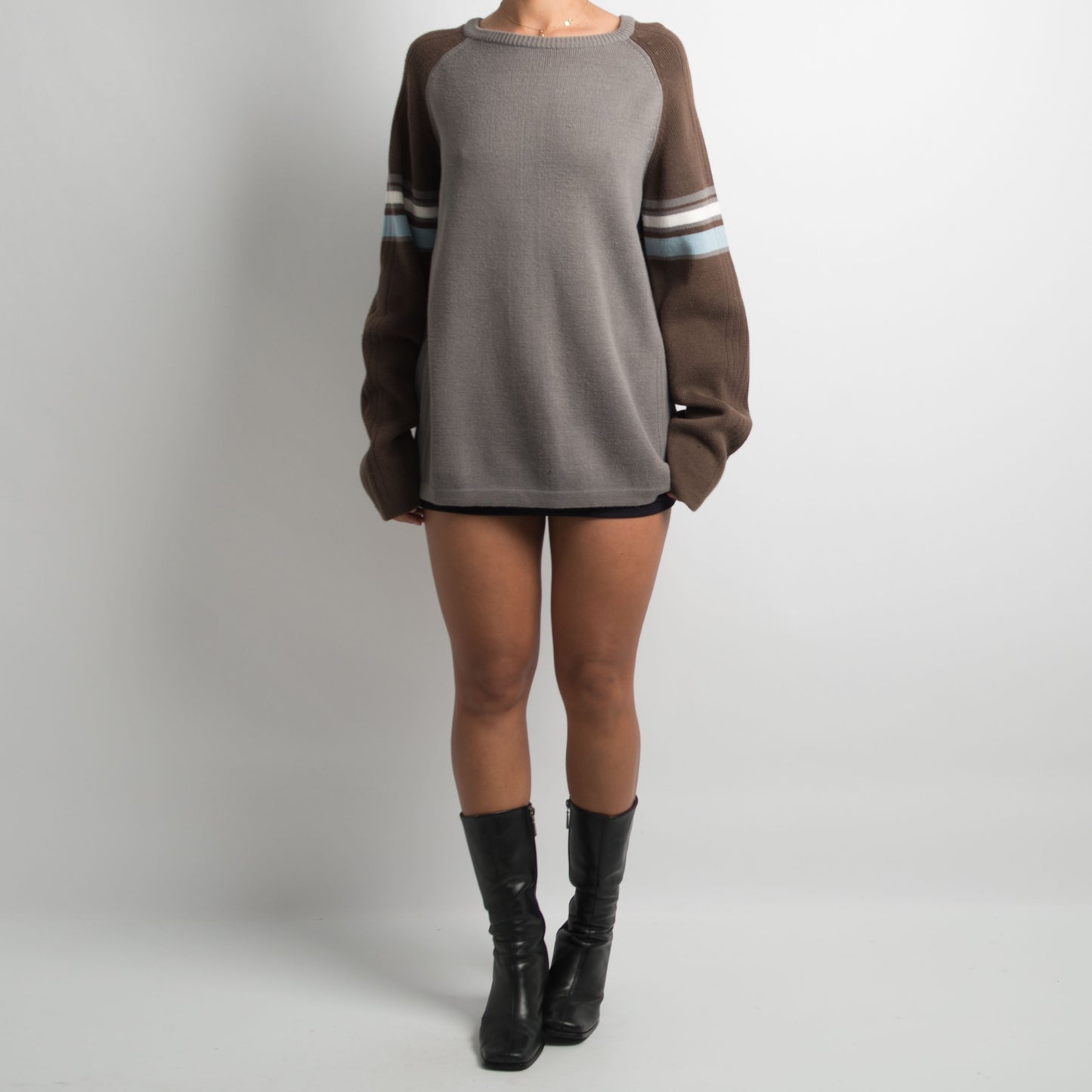 COLOUR BLOCK KNIT SWEATER