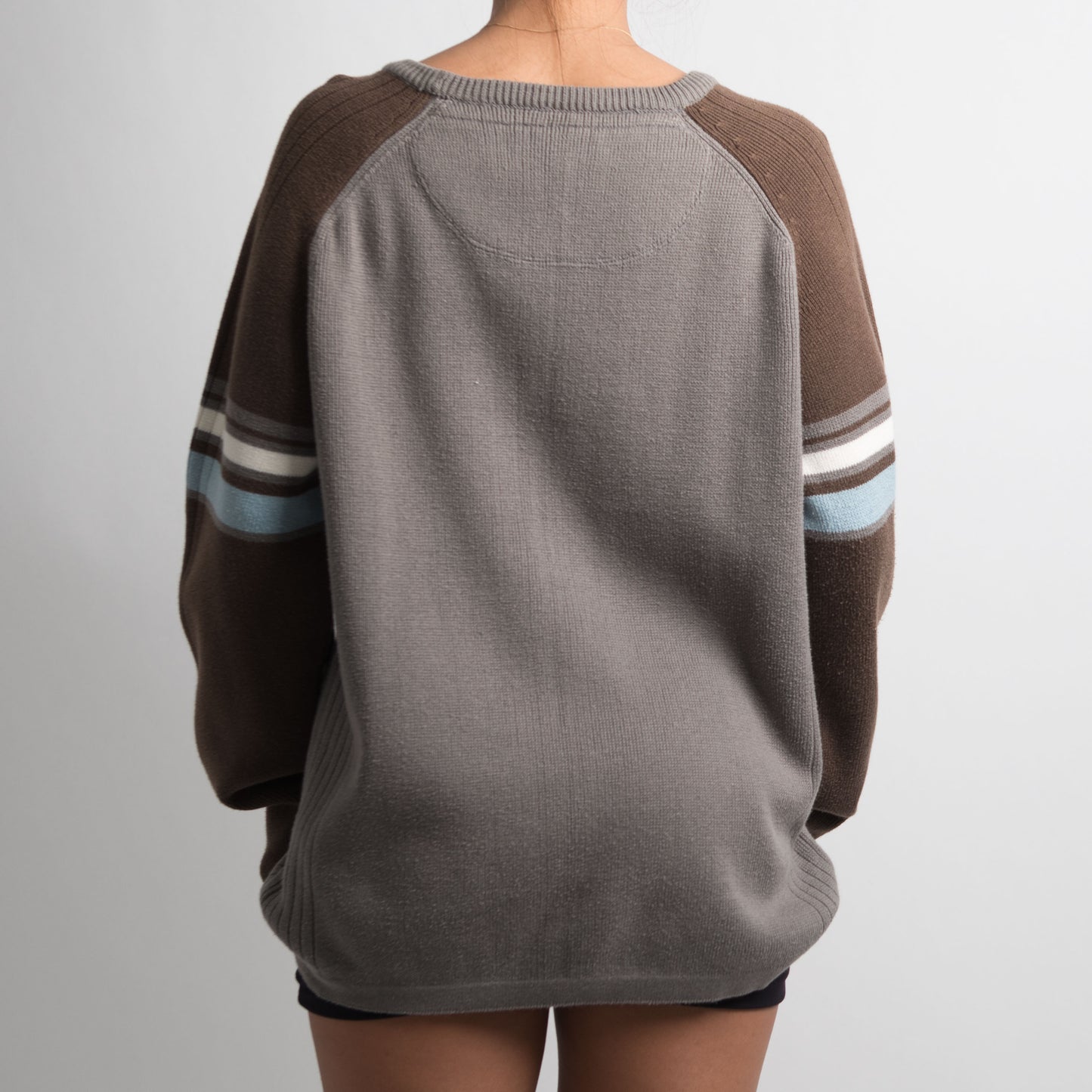 COLOUR BLOCK KNIT SWEATER