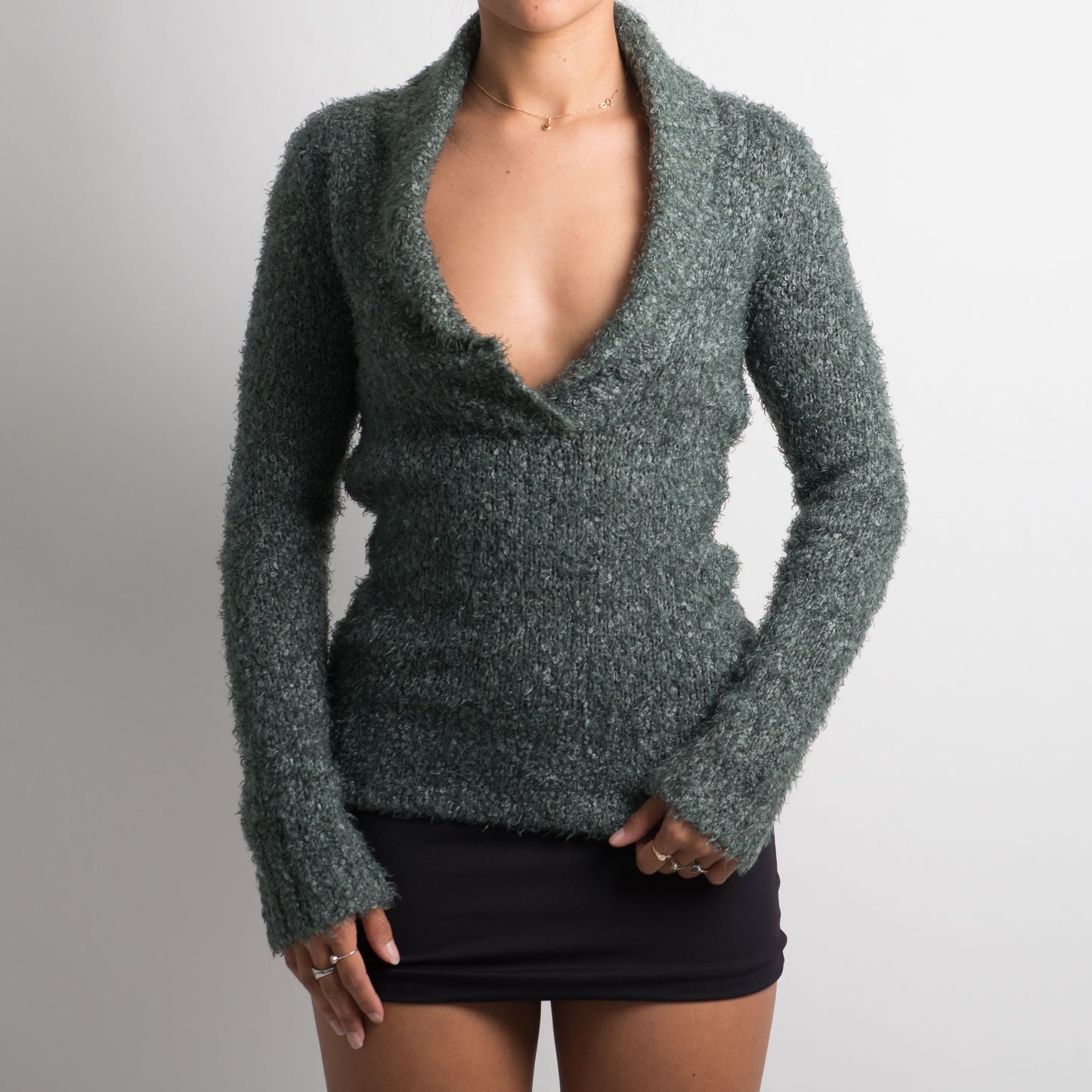 MOSS GREEN KNIT SWEATER