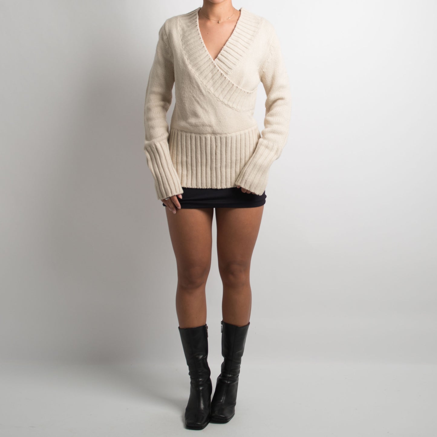 CREAM KNIT SWEATER