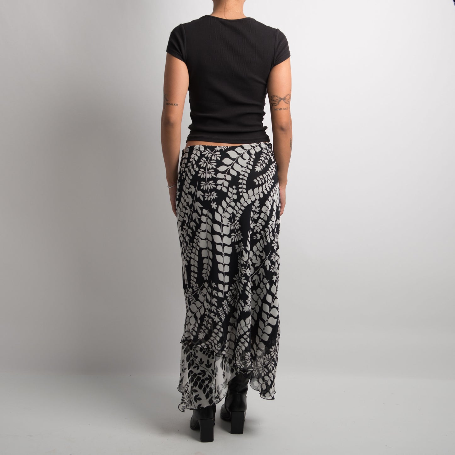 PATTERNED LONGLINE SKIRT