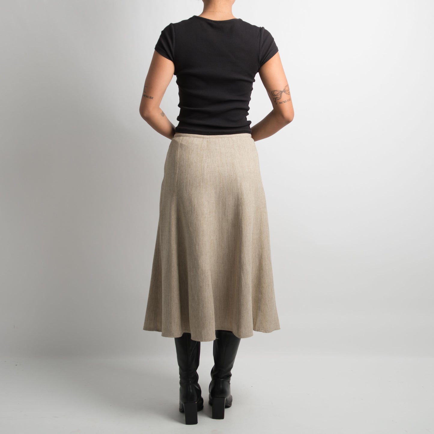 BEIGE TEXTURED MIDI SKIRT