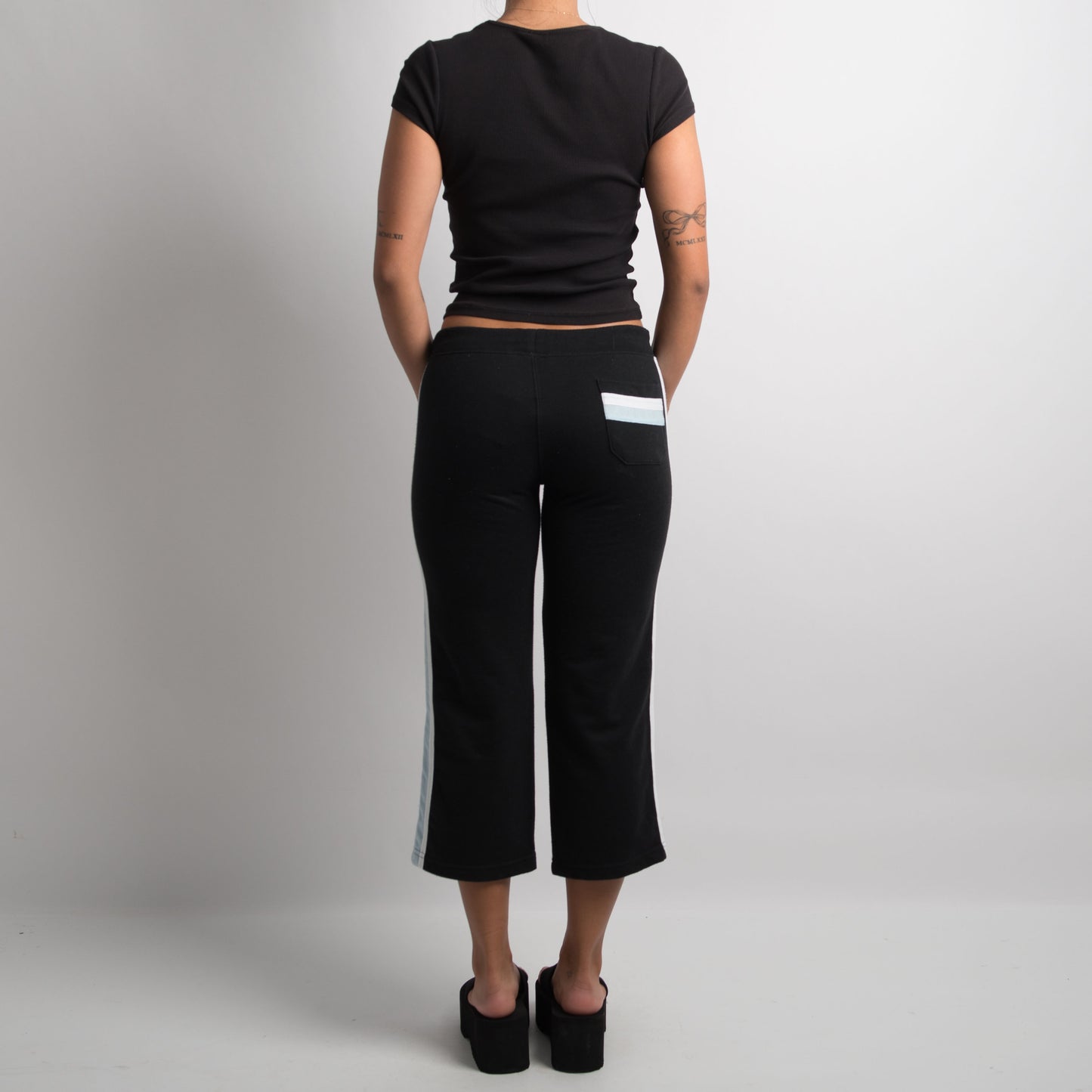 PANTALON DE SURVÊTEMENT CAPRI NOIR