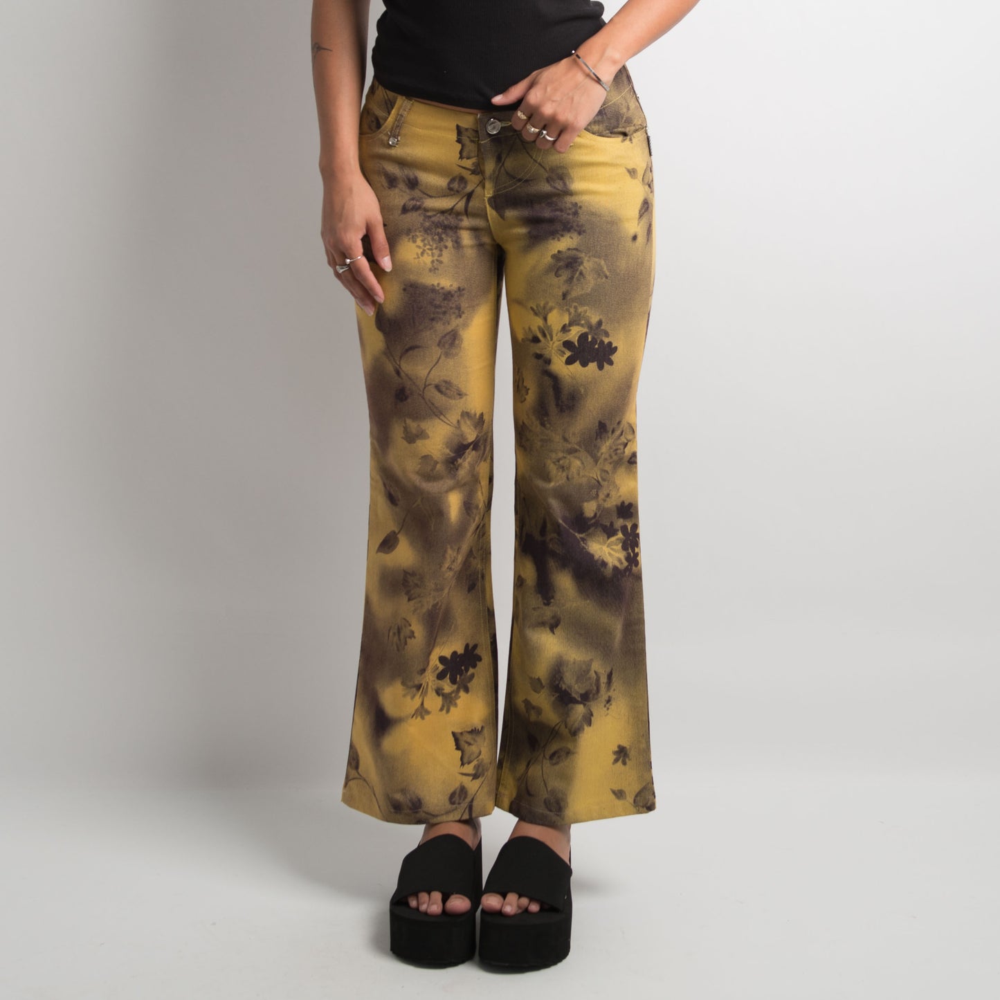 FLORAL PATTERNED TROUSERS