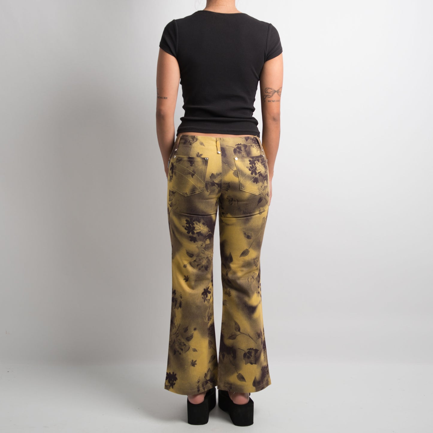 FLORAL PATTERNED TROUSERS