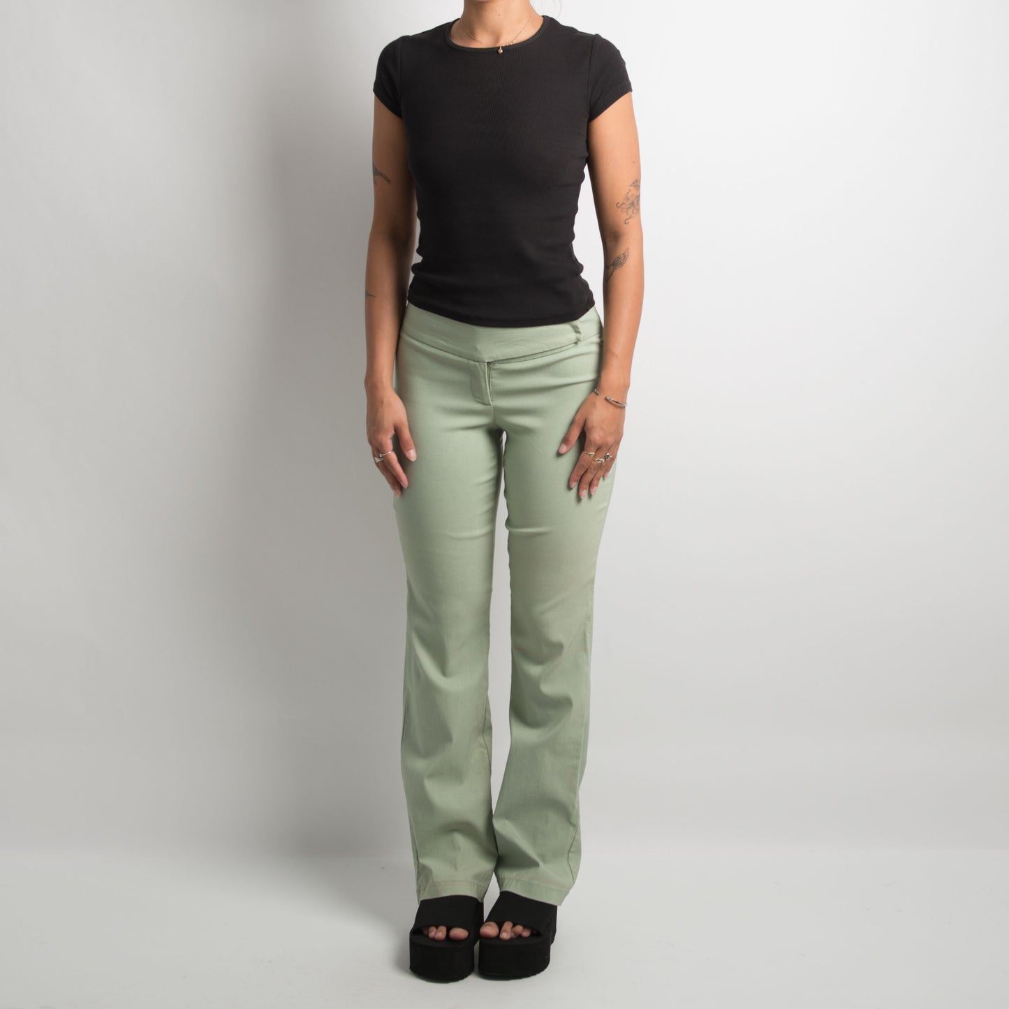 PANTALON SLIM FIT VERT MENTHE