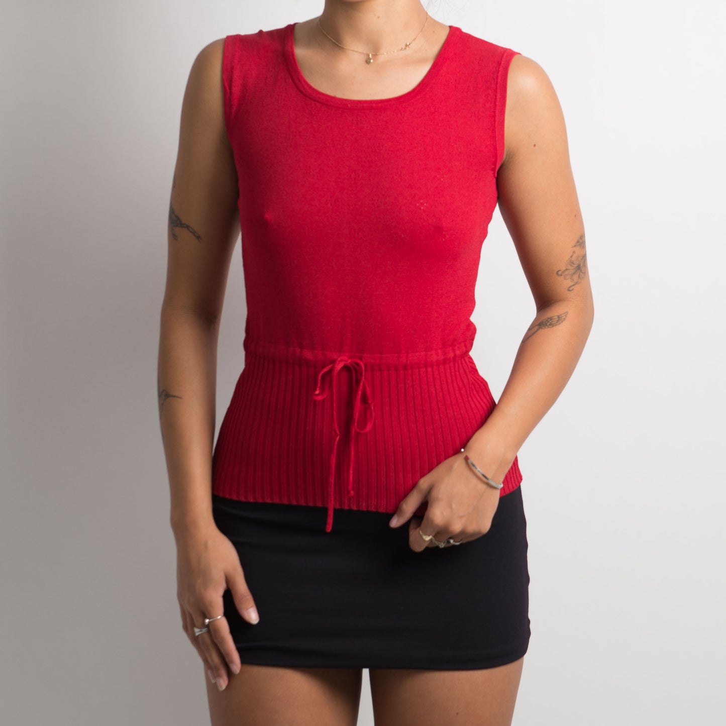 RED POINTELLE TOP