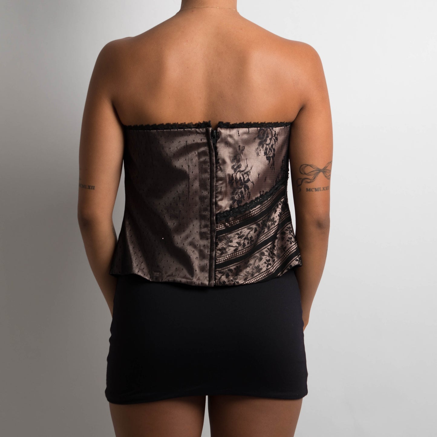 BLACK LACE STRAPLESS TOP