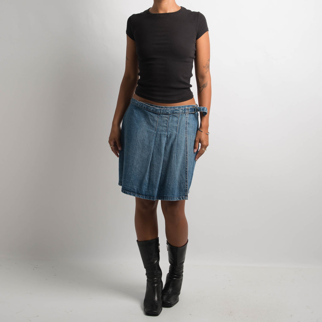 WRAP PLEATED DENIM SKIRT