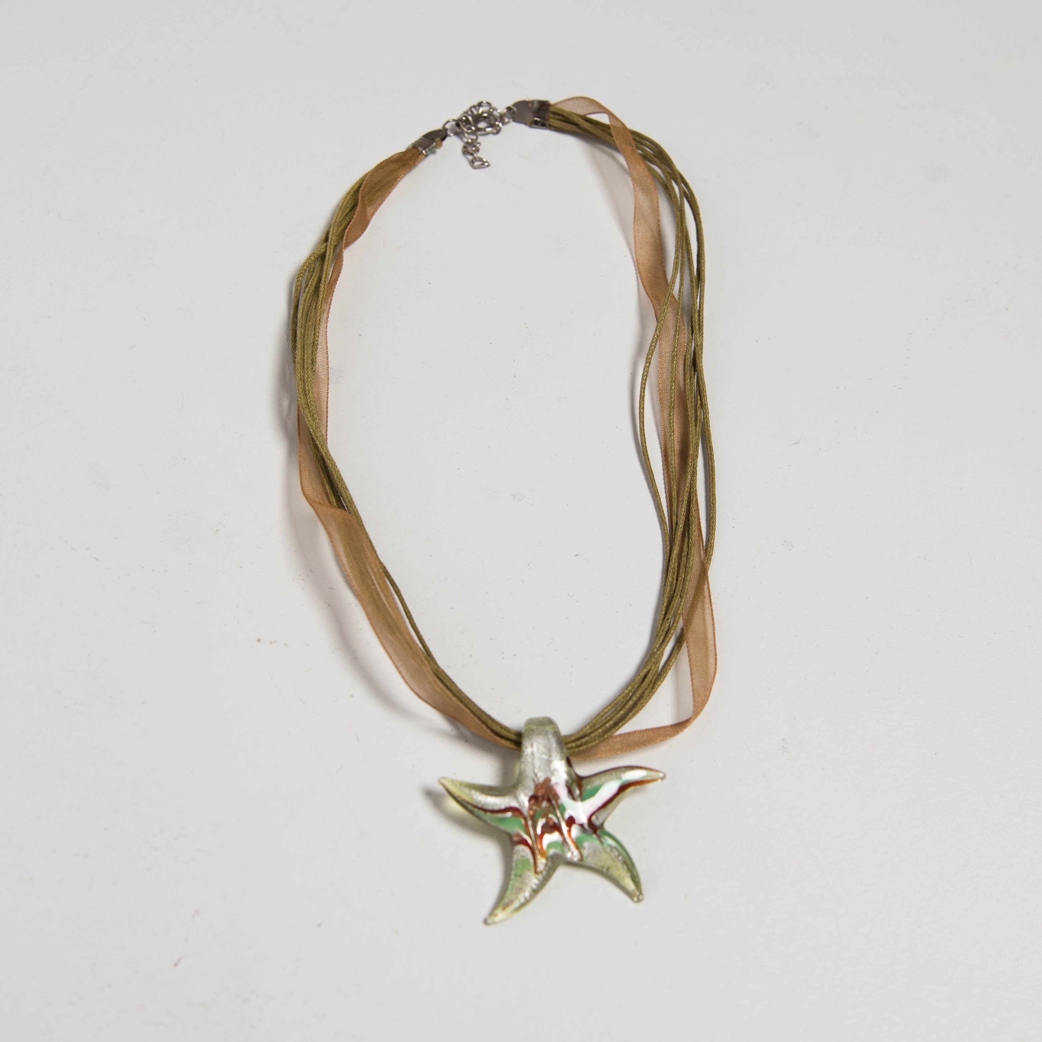 STARFISH PENDANT NECKLACE