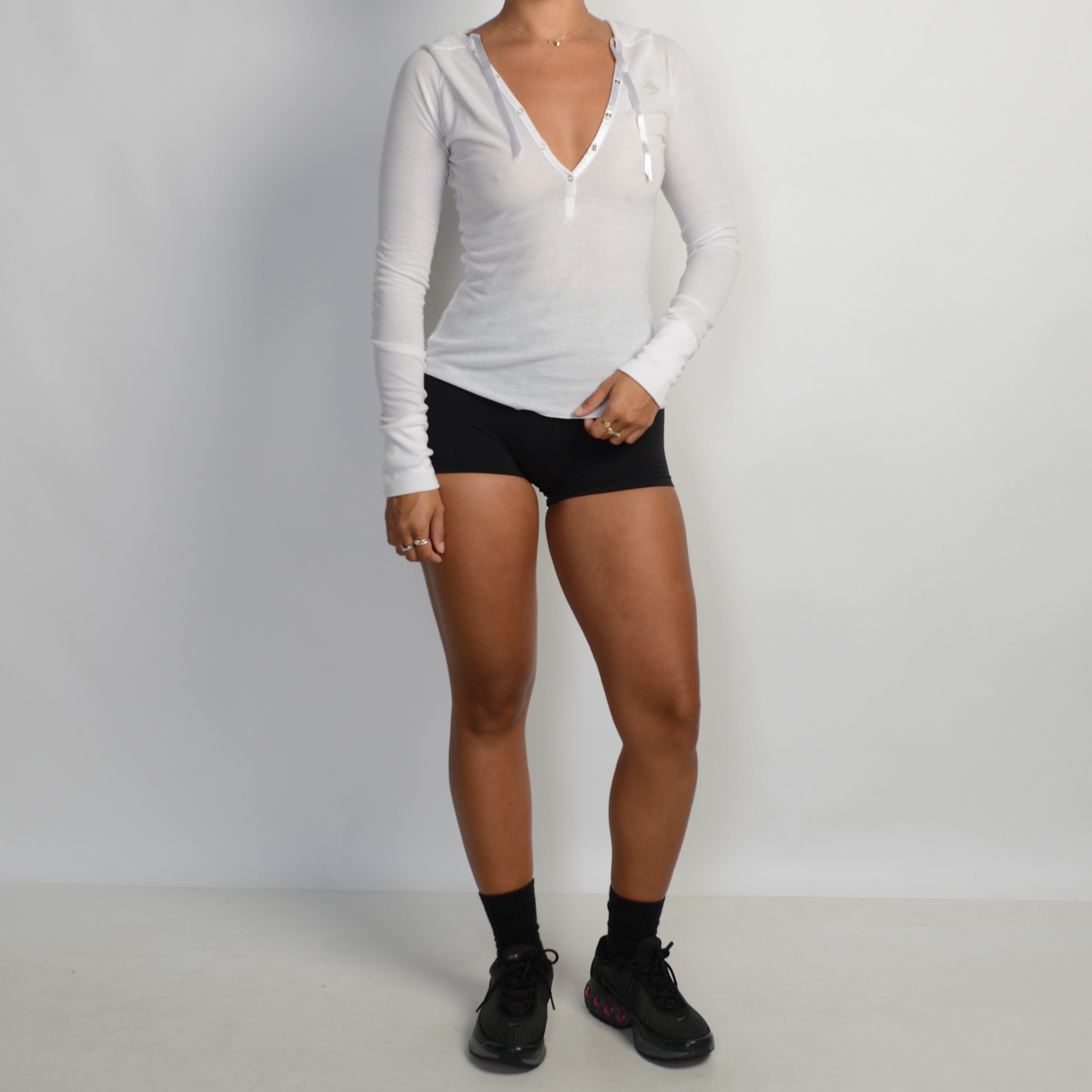 WHITE LONG SLEEVE TOP