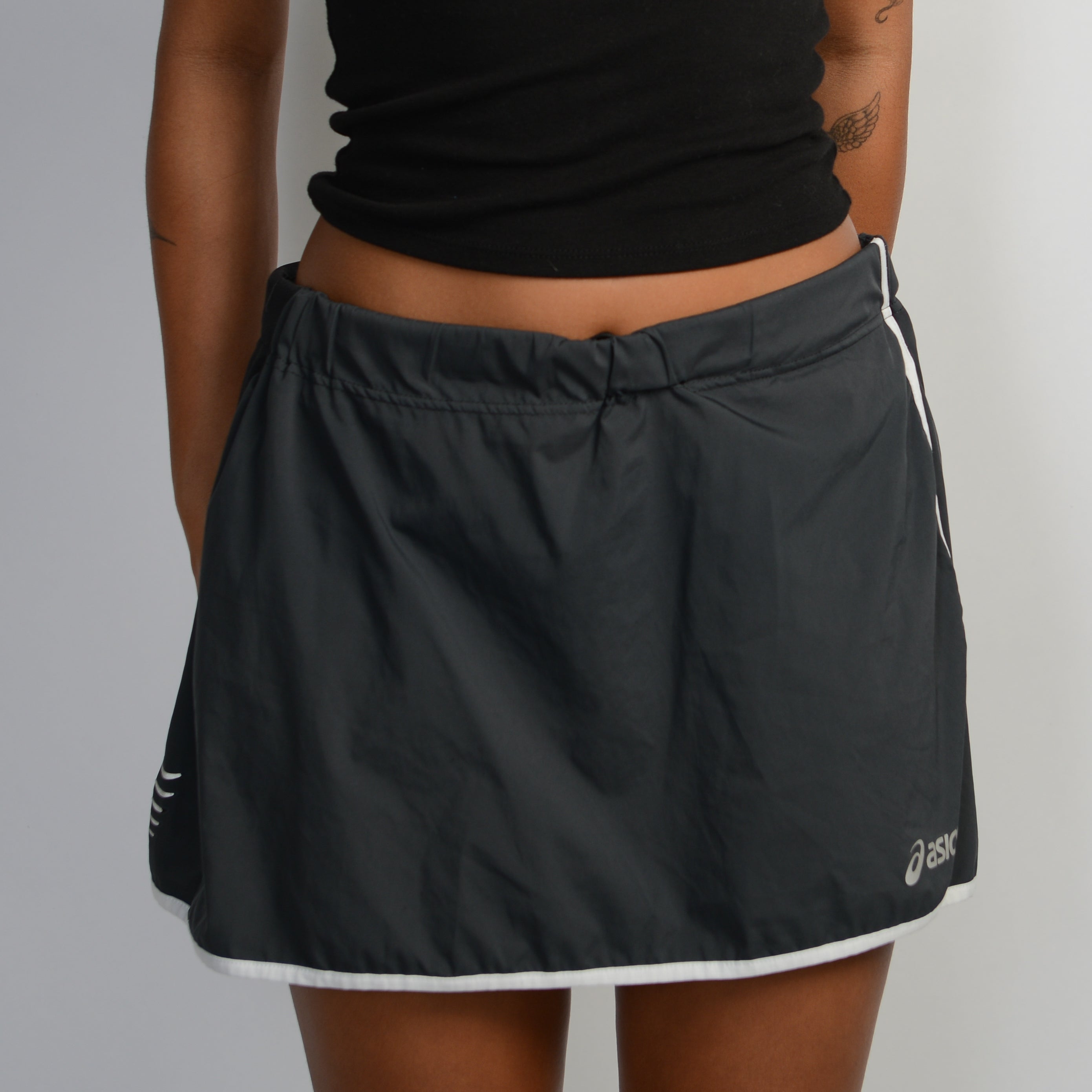 CLASSIC BLACK SKORT