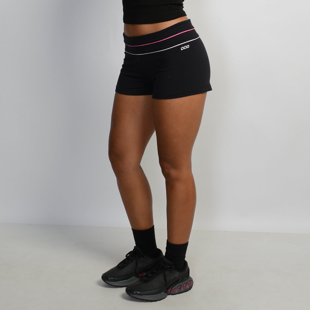 BLACK KICK SHORTS