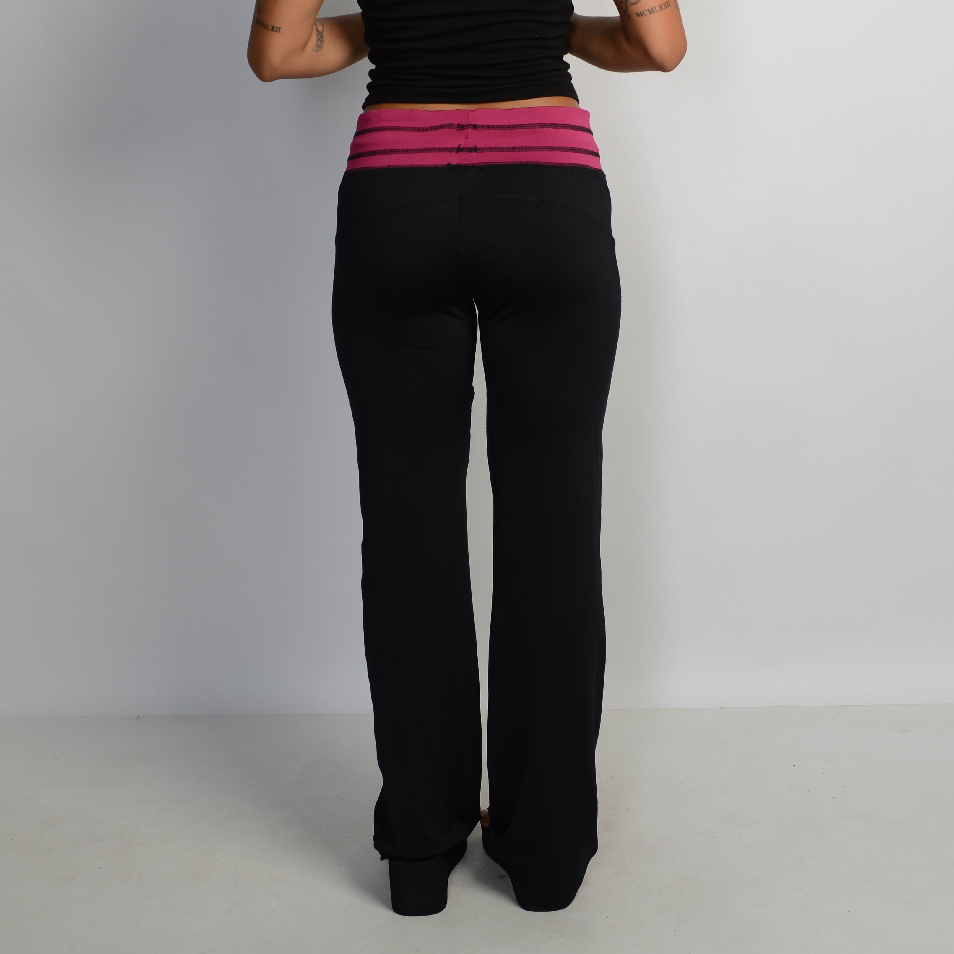BLACK STRETCH FLARE PANTS