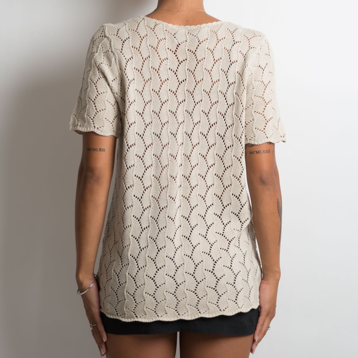 BEIGE CROCHET TSHIRT