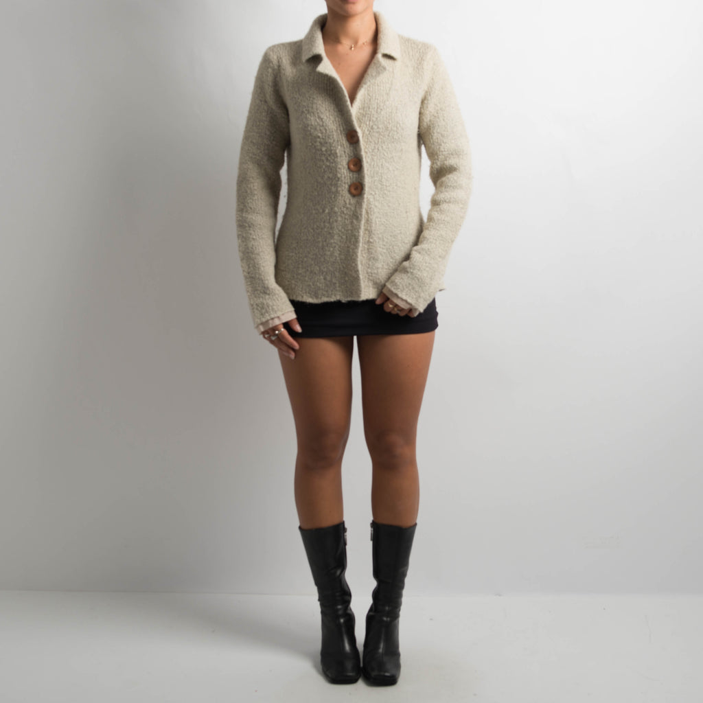 KNIT COLLARED CARDIGAN