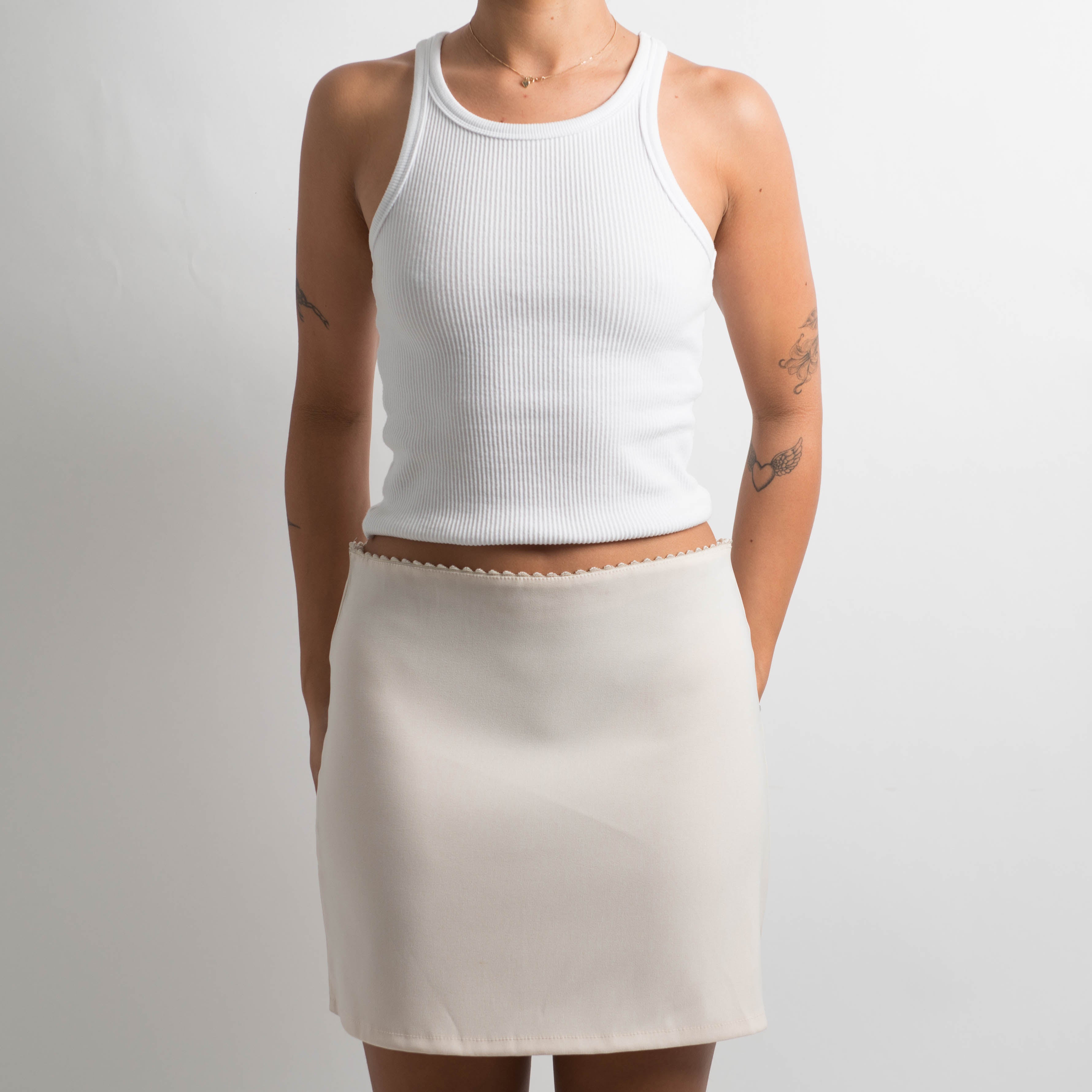 CREAM PICOT TRIM SKIRT