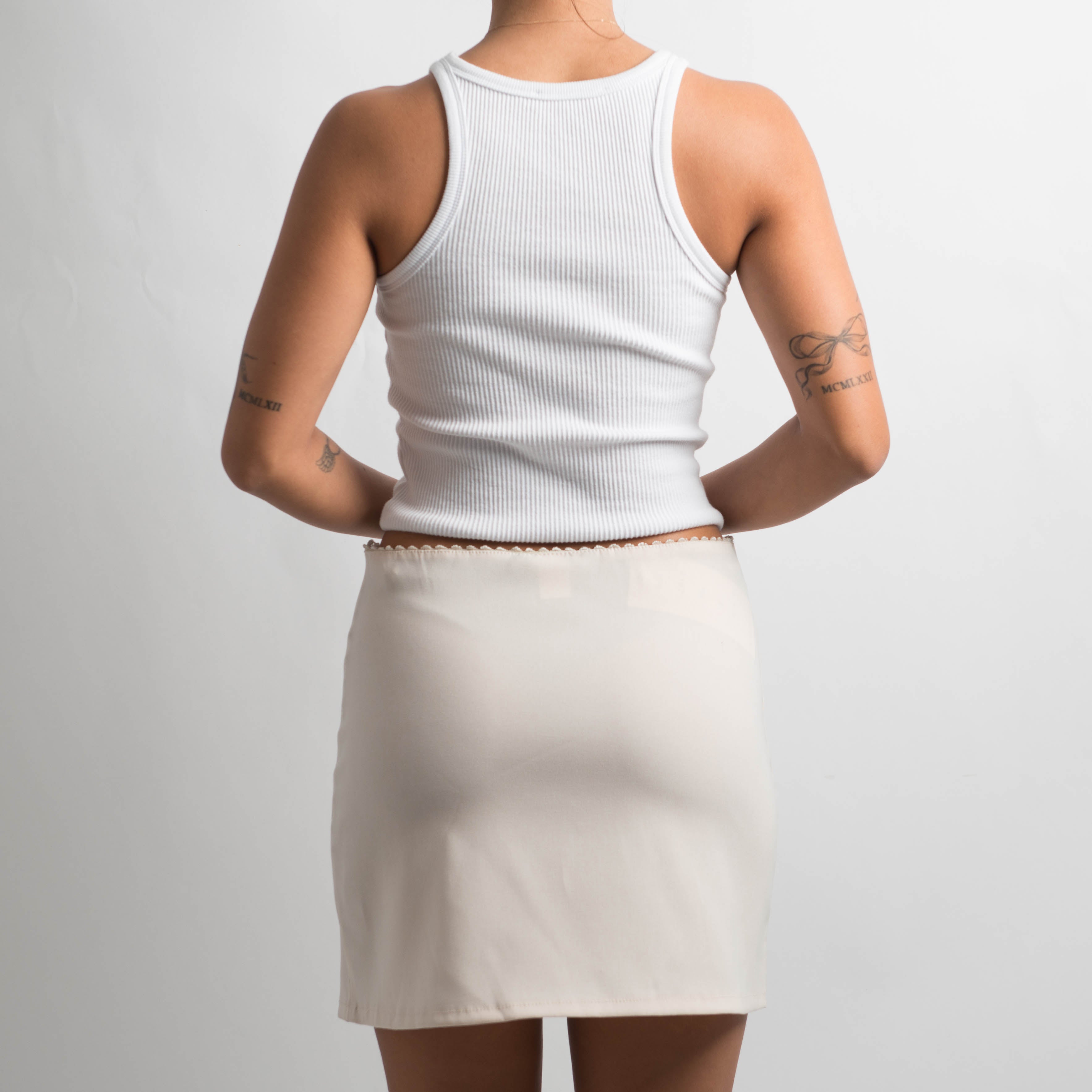 CREAM PICOT TRIM SKIRT