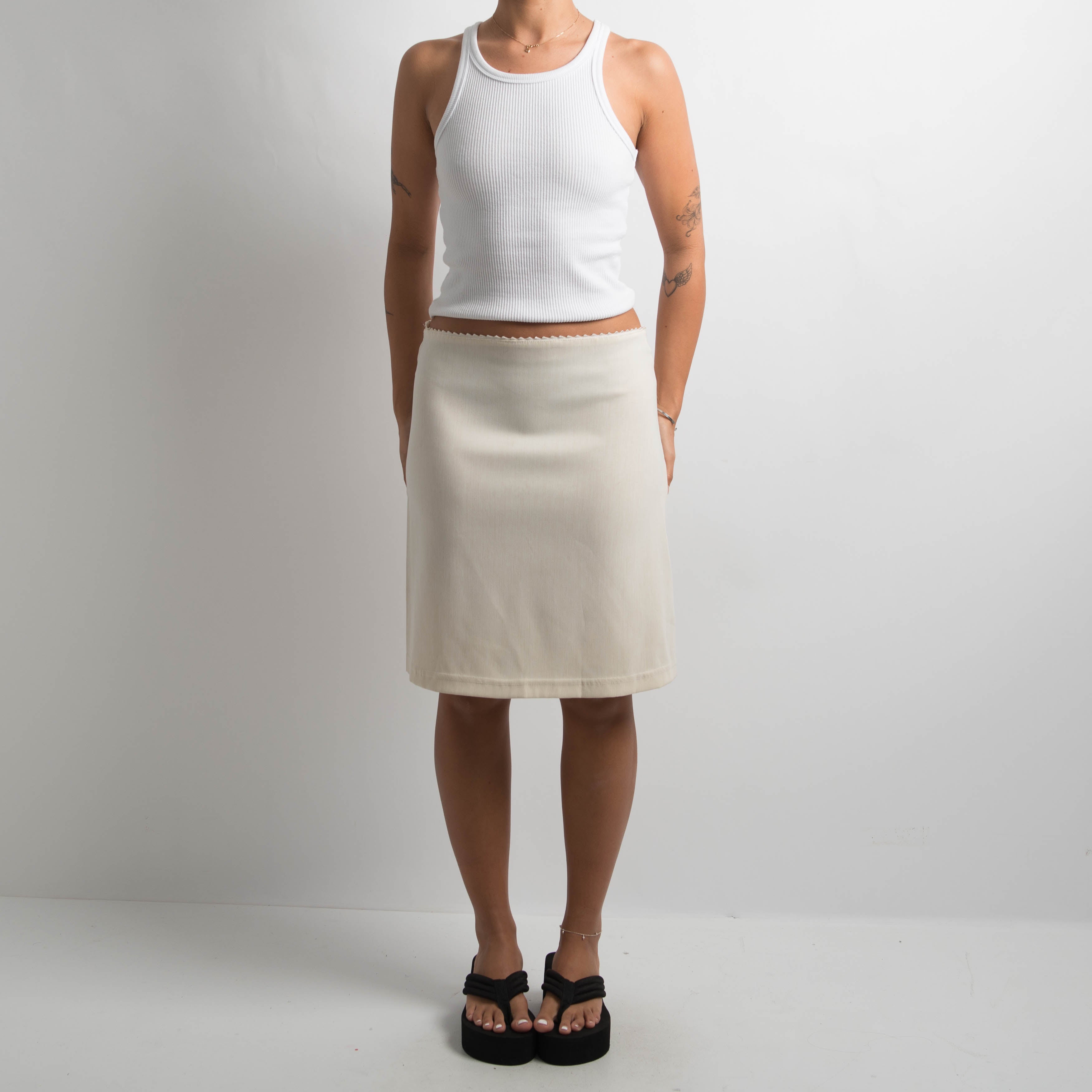 CREAM PICOT TRIM MIDI SKIRT