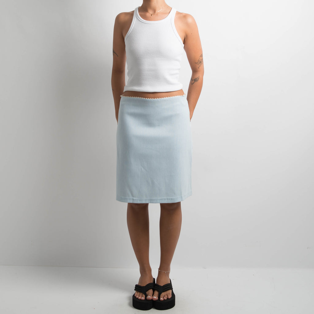 BLUE PICOT TRIM MIDI SKIRT