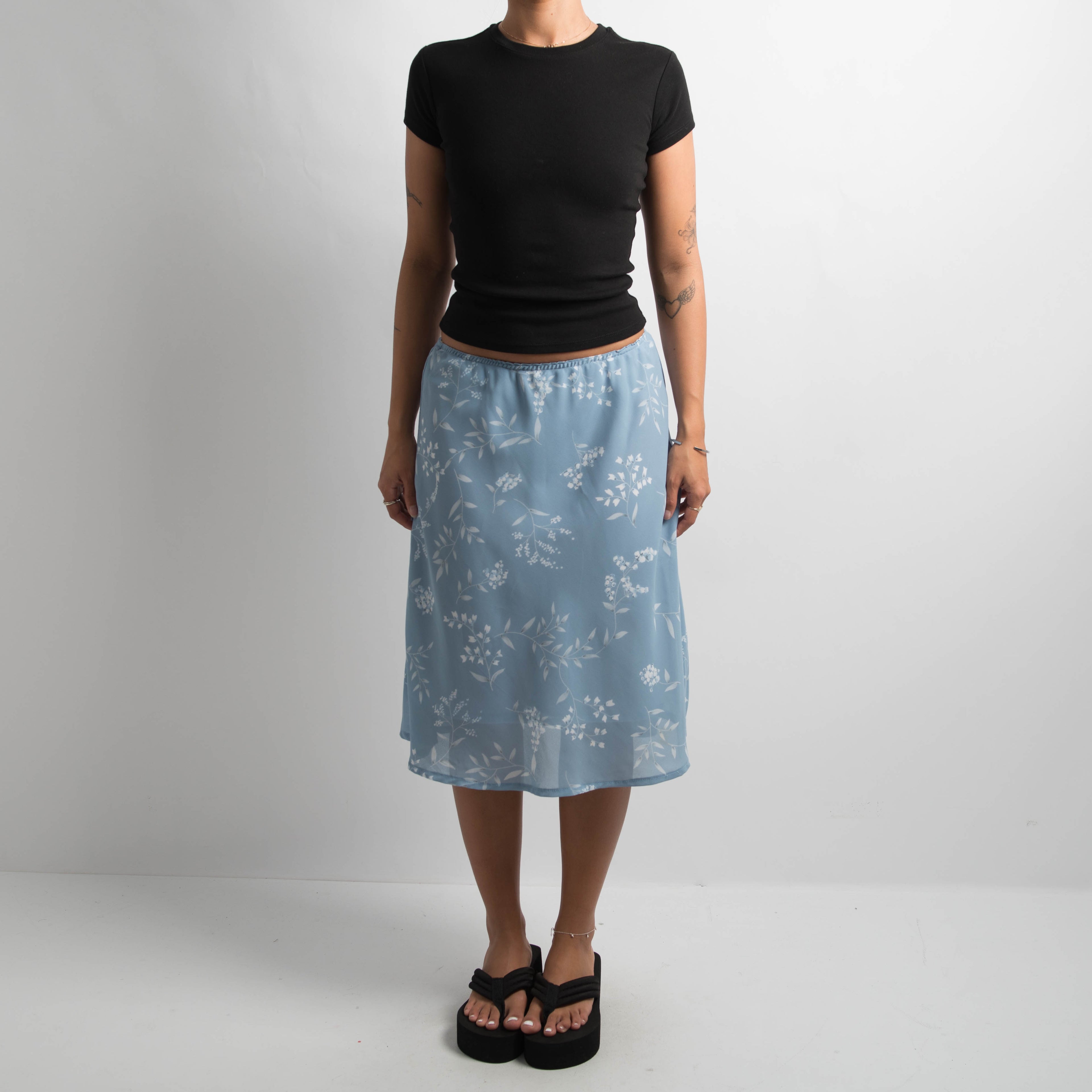 BLUE FLORAL MIDI SKIRT