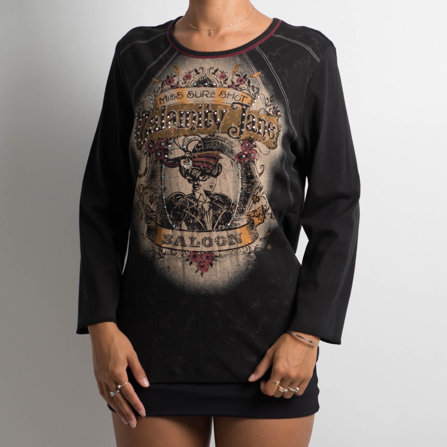 GRAPHIC PRINTED LONG SLEEVE