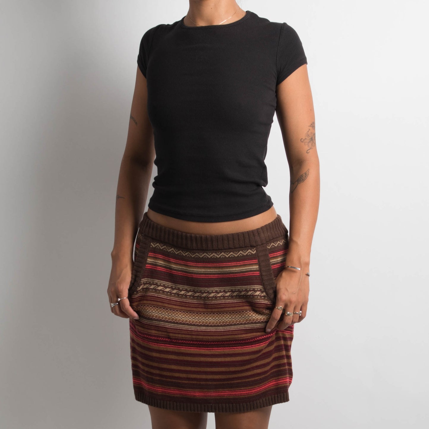 PATTERNED KNIT MINI SKIRT