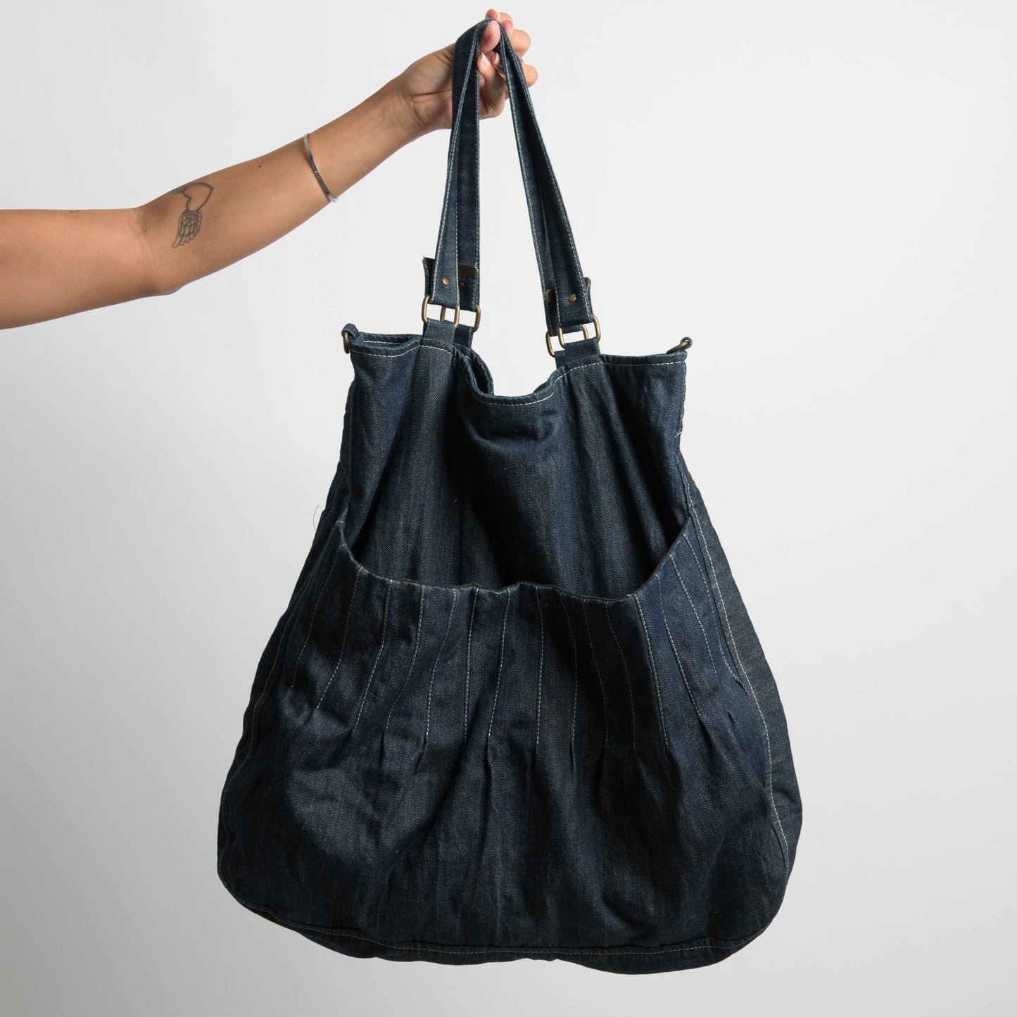 OVERSIZED DENIM BAG