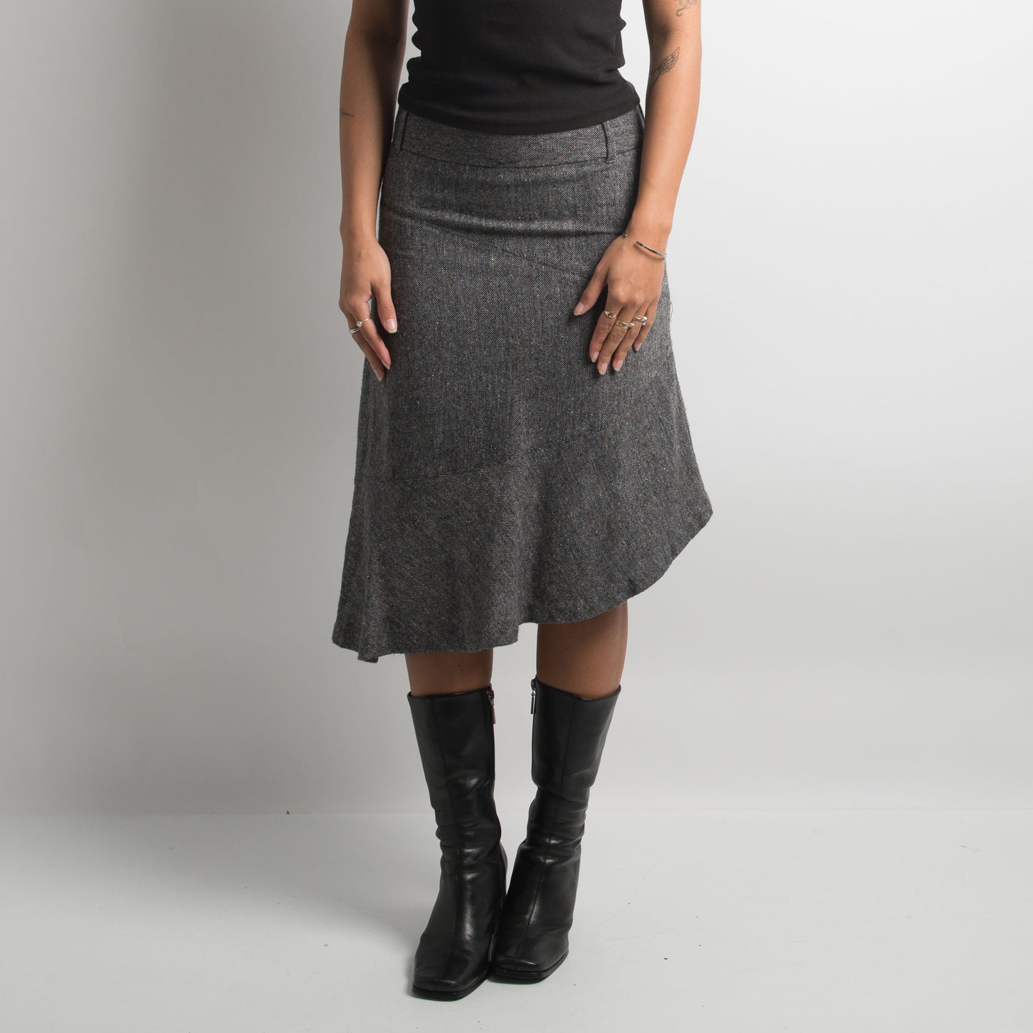 GREY ASYMMETRIC MIDI SKIRT