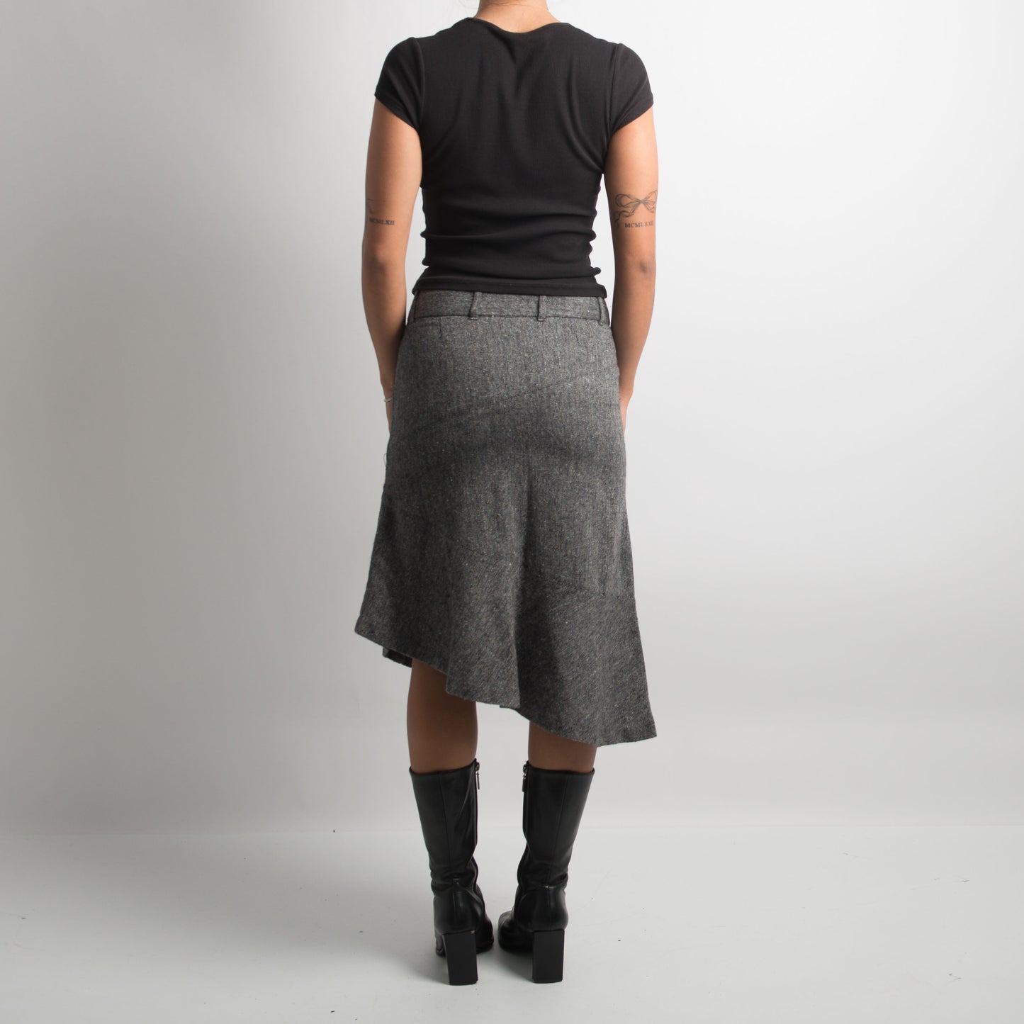 GREY ASYMMETRIC MIDI SKIRT