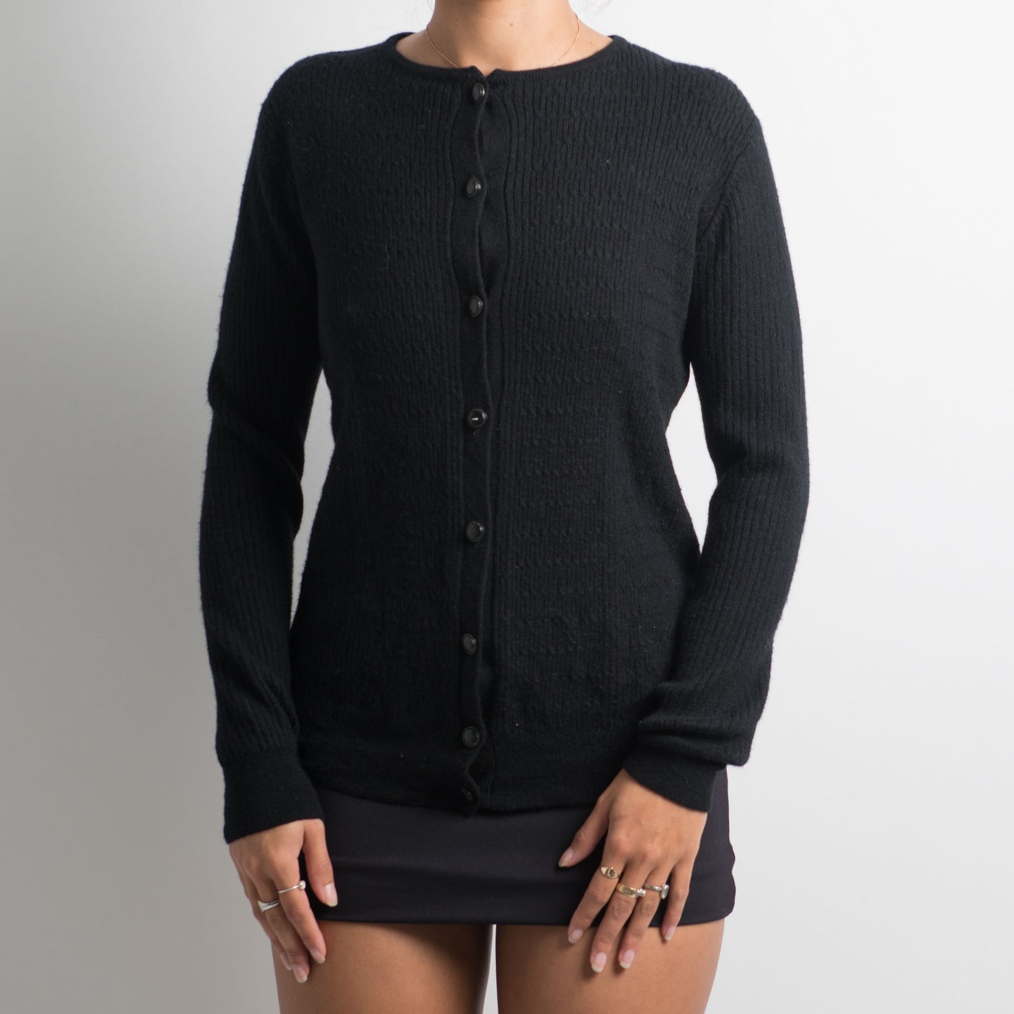 CARDIGAN EN LAINE NOIRE