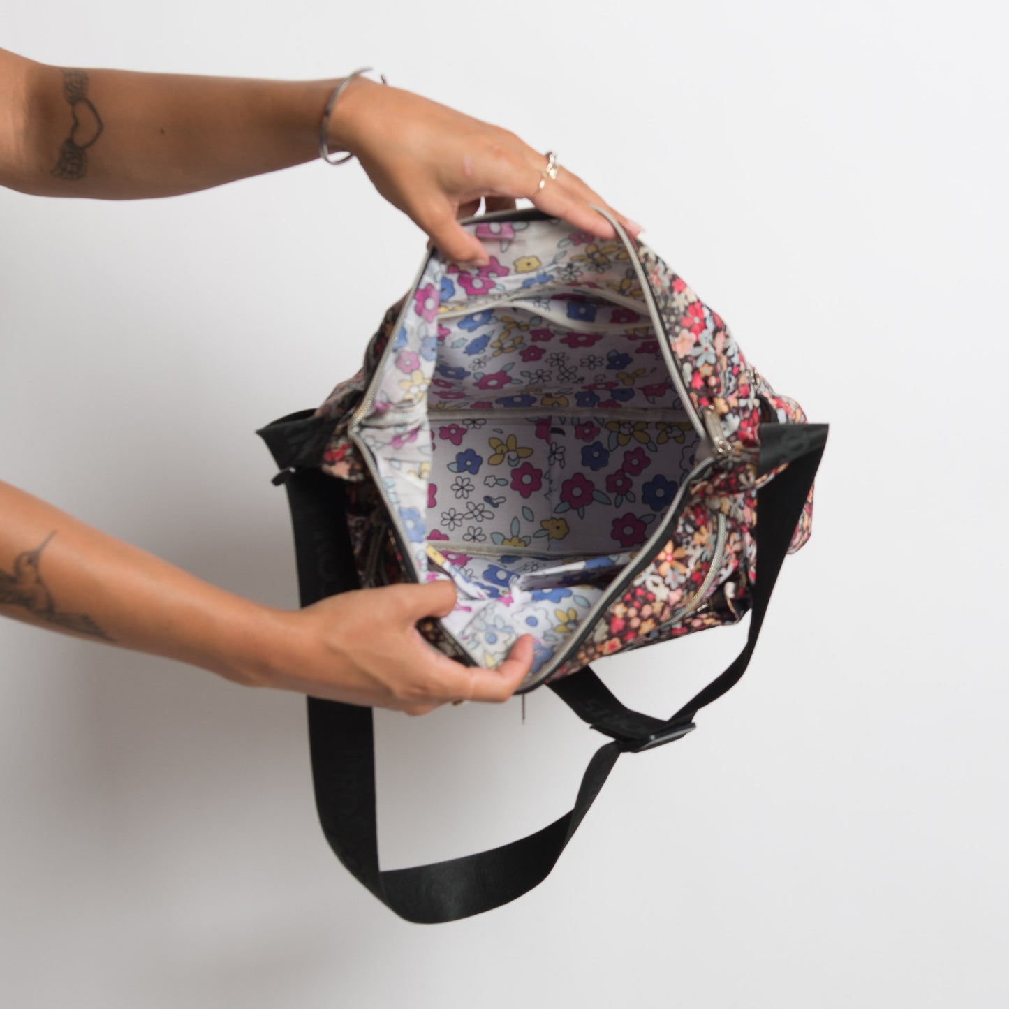 FLORAL CROSSBODY BAG