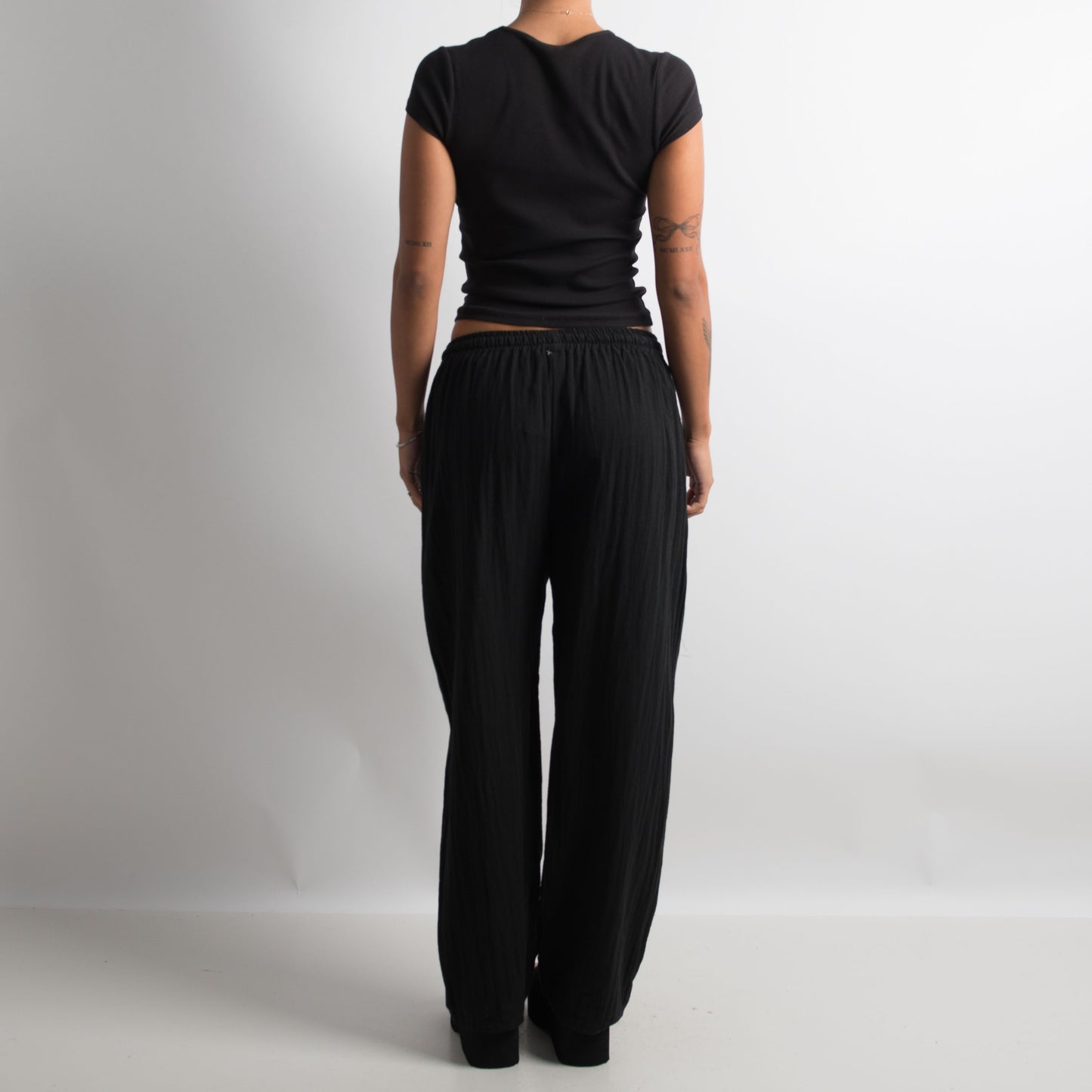 PANTALON À CORDON NOIR