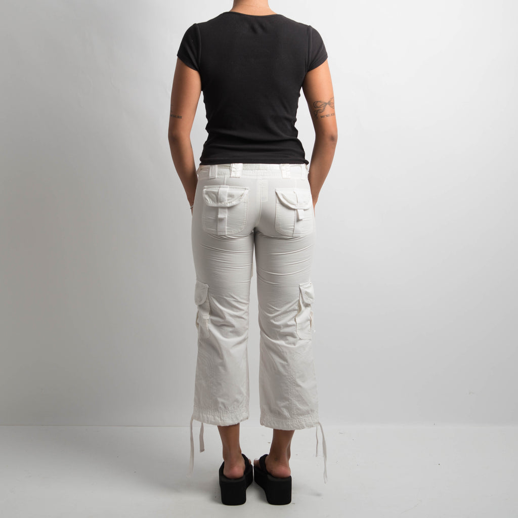 WHITE 3/4 CARGO PANTS