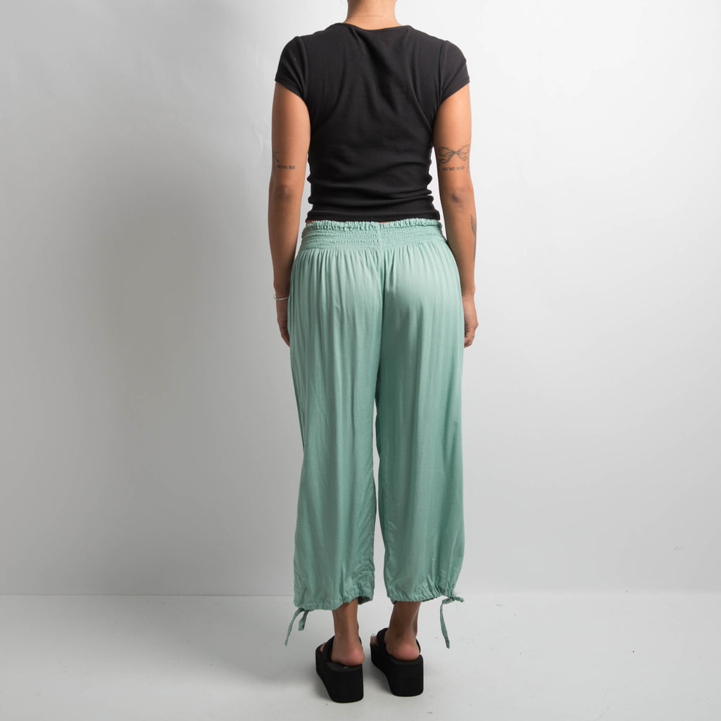 AQUA CROP PANTS